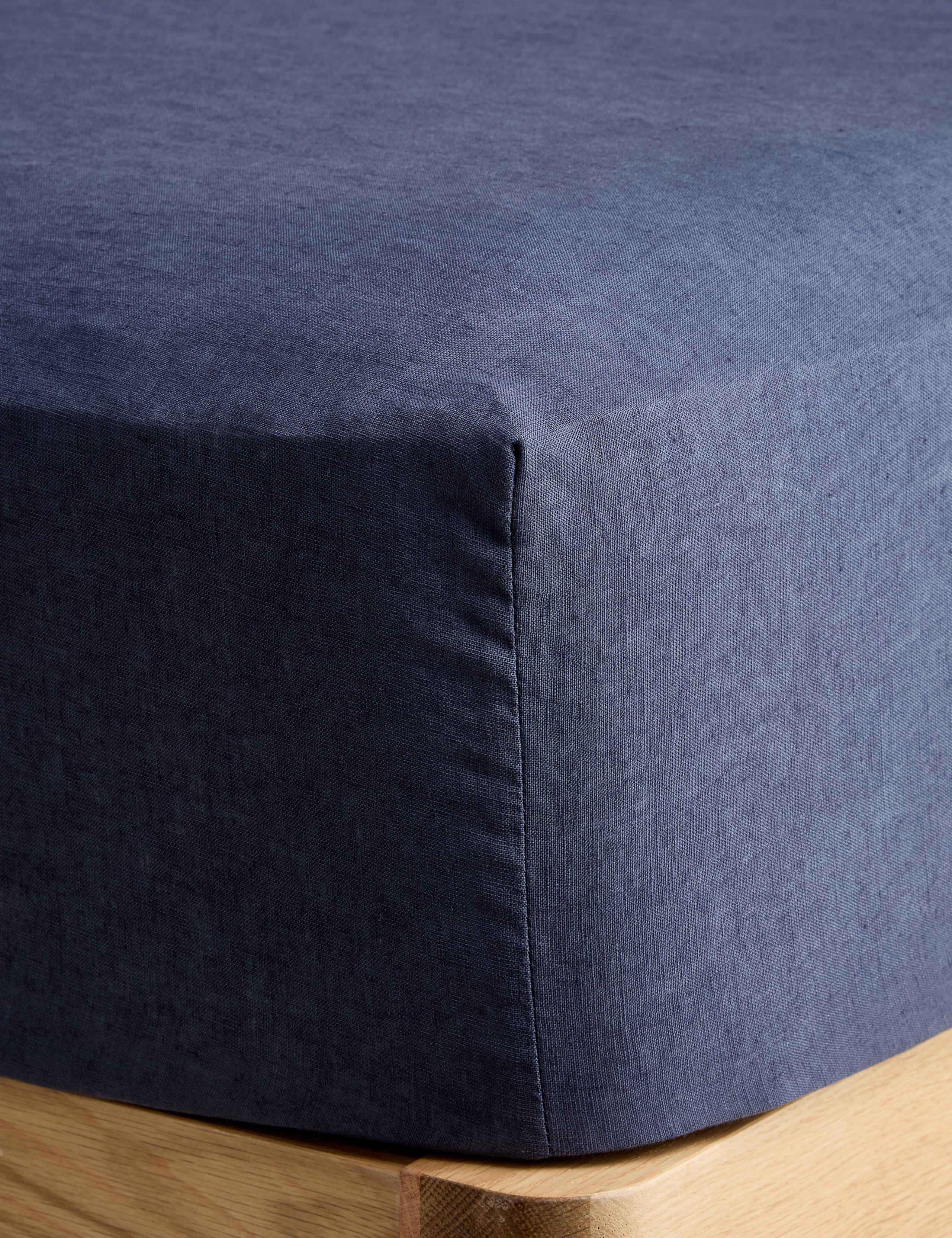 Pure Linen Deep Fitted Sheet 2 of 3