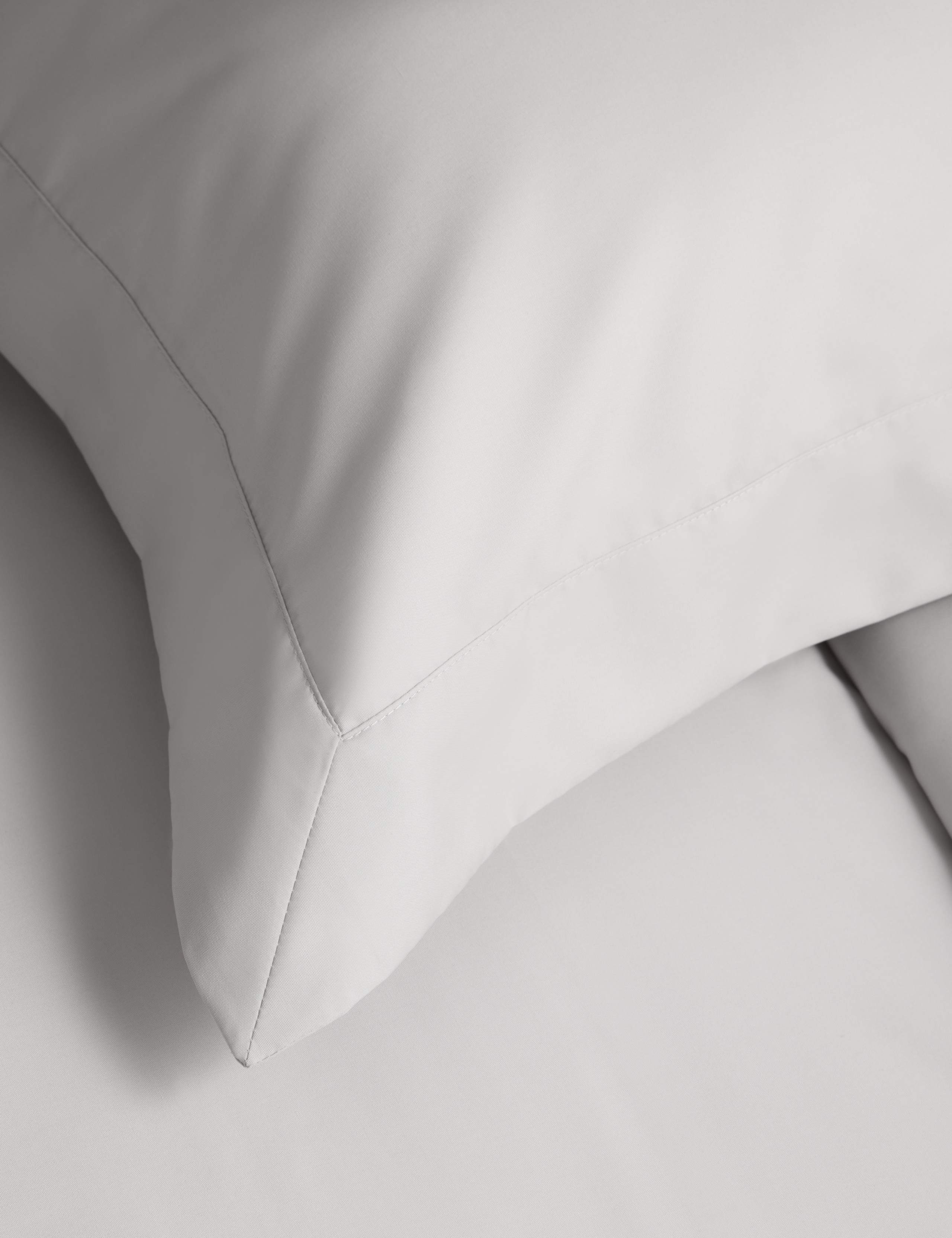 Egyptian Cotton 400 Thread Count Crisp Oxford Pillowcase 3 of 3