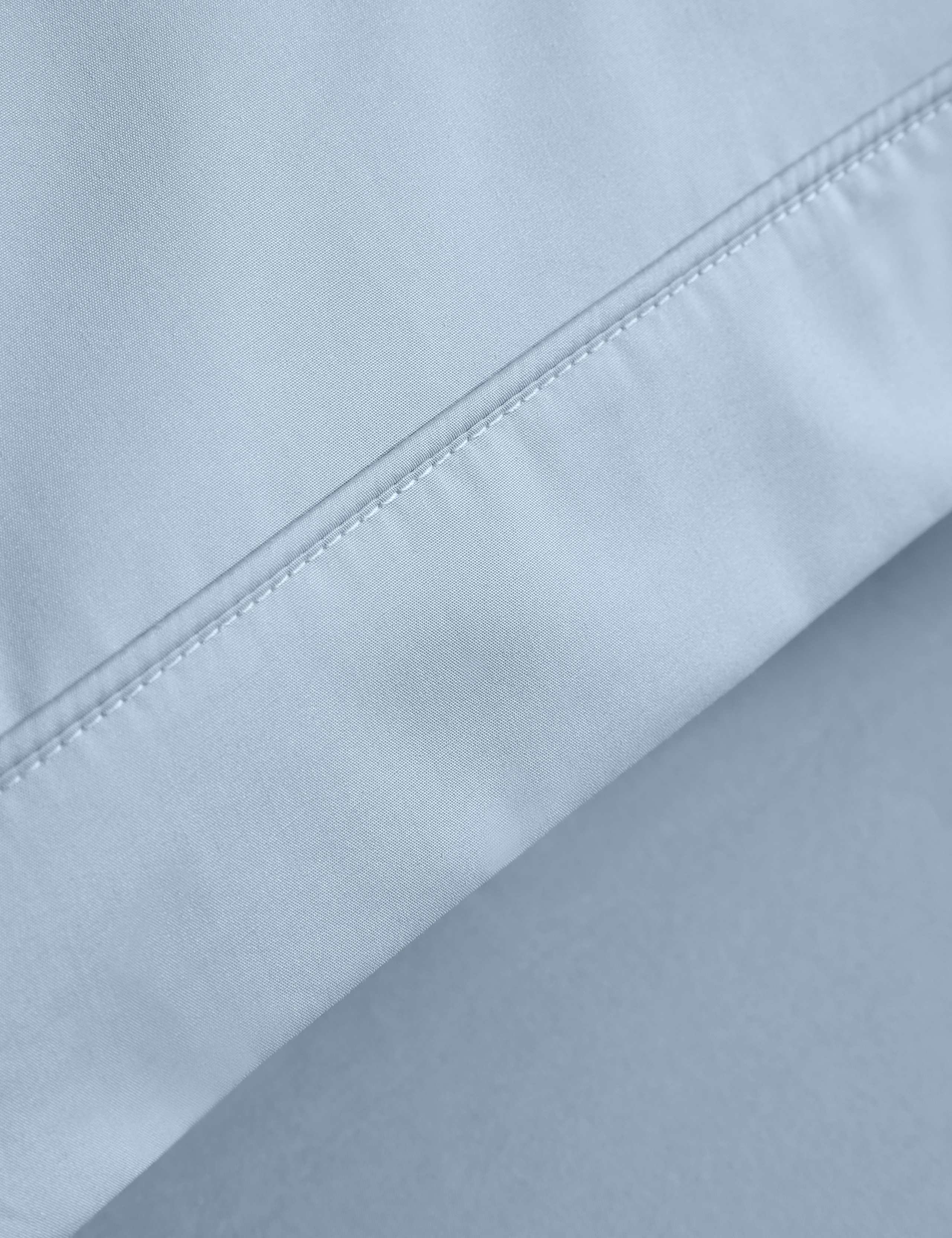 Egyptian Cotton 230 Thread Count Crisp Bedding Set 4 of 6
