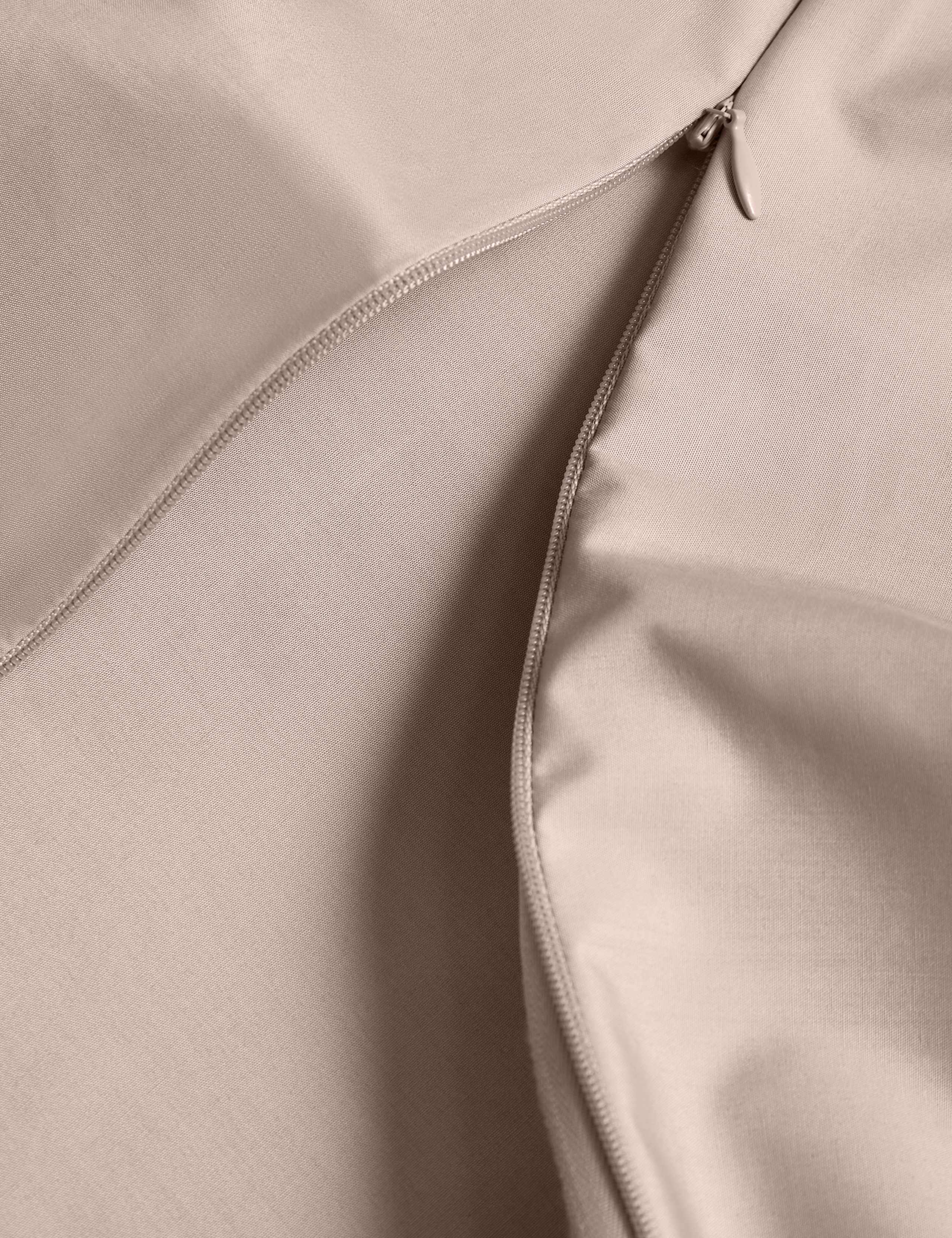 Egyptian Cotton 230 Thread Count Crisp Bedding Set 5 of 6