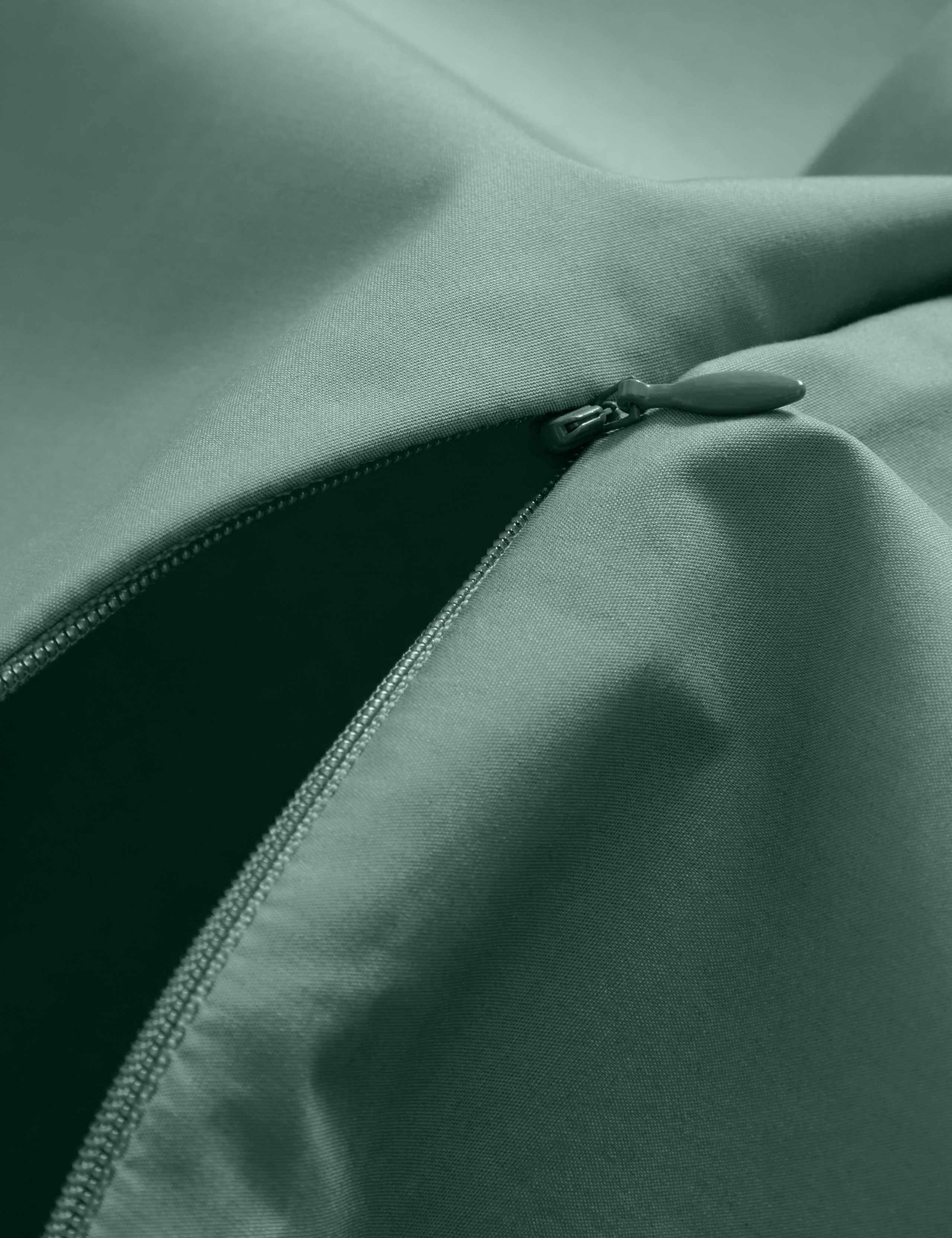 Egyptian Cotton 230 Thread Count Crisp Bedding Set 5 of 6