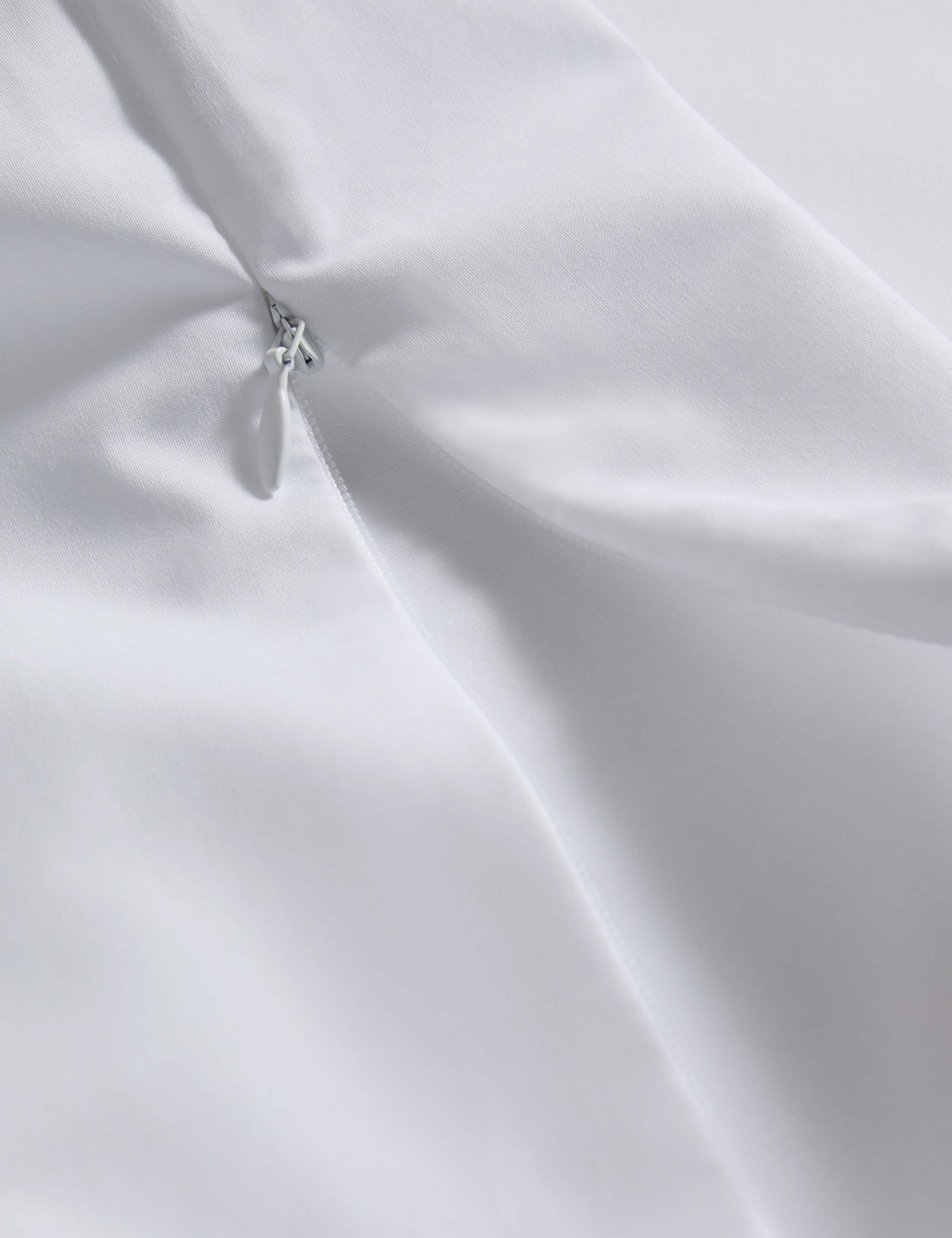 Egyptian Cotton 230 Thread Count Crisp Bedding Set 3 of 6
