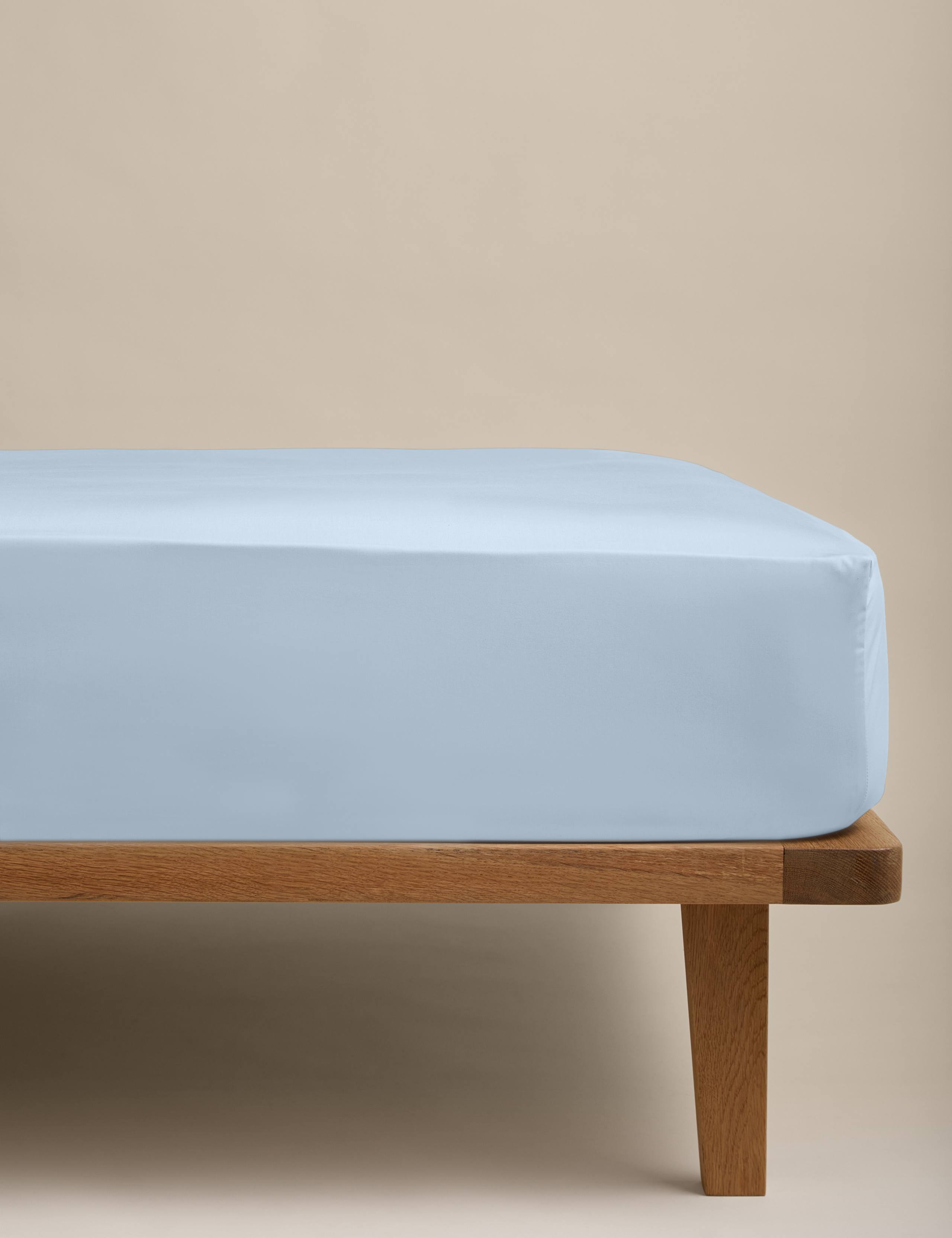 Egyptian Cotton 230 Thread Count Fitted Sheet 1 of 2