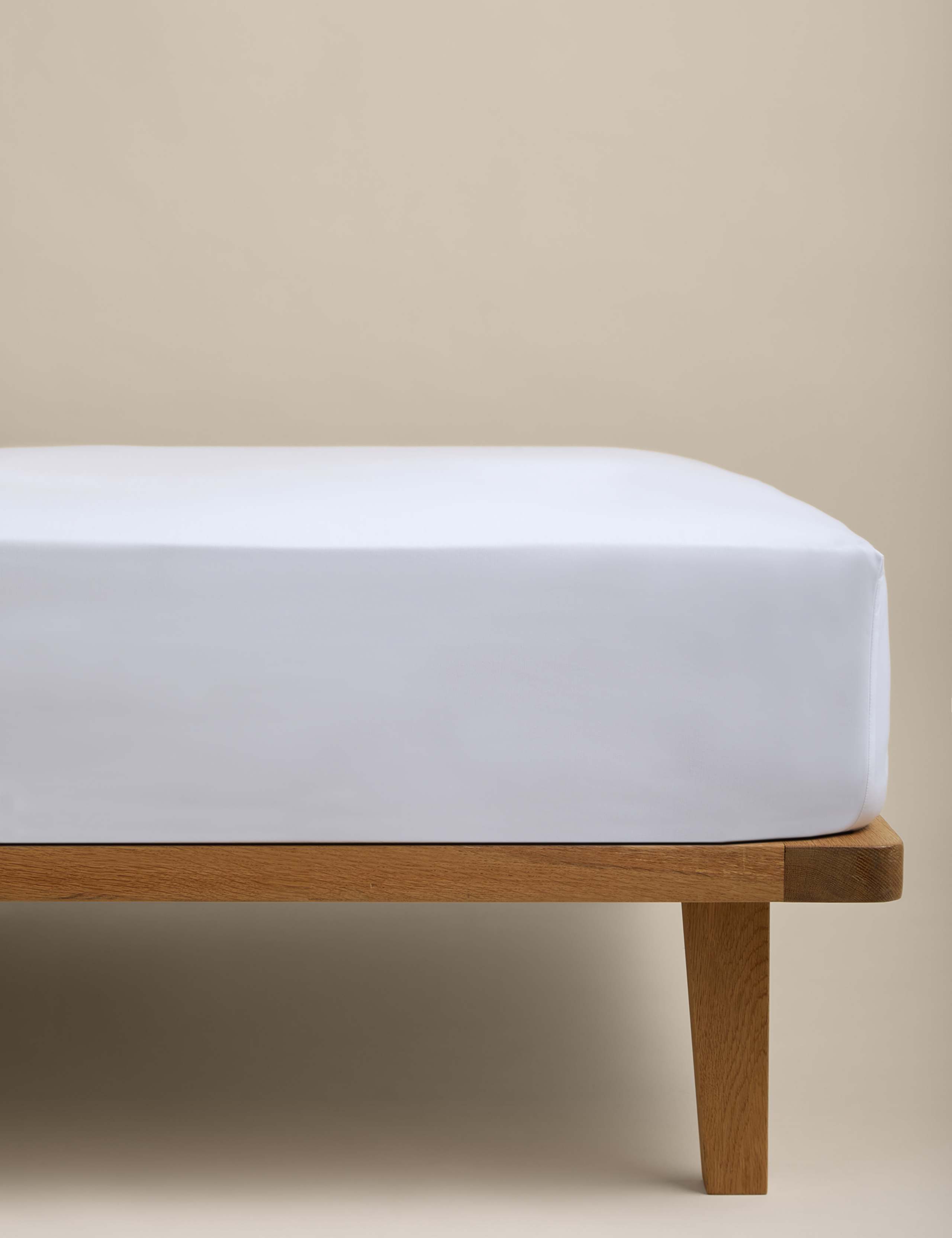 Egyptian Cotton Deep Fitted Sheet 1 of 2