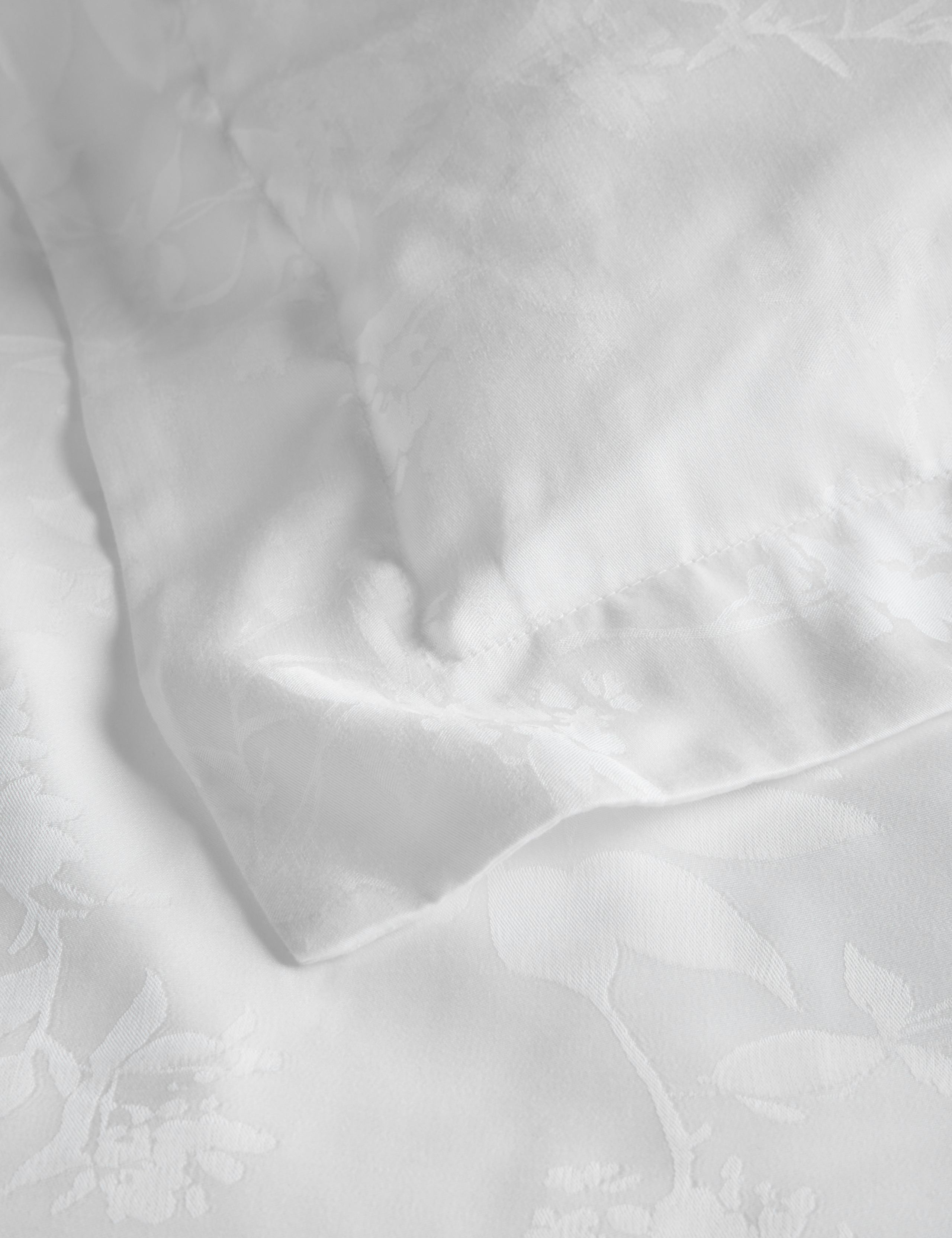 Pure Lyocell Floral Jacquard Bedding Set 3 of 5