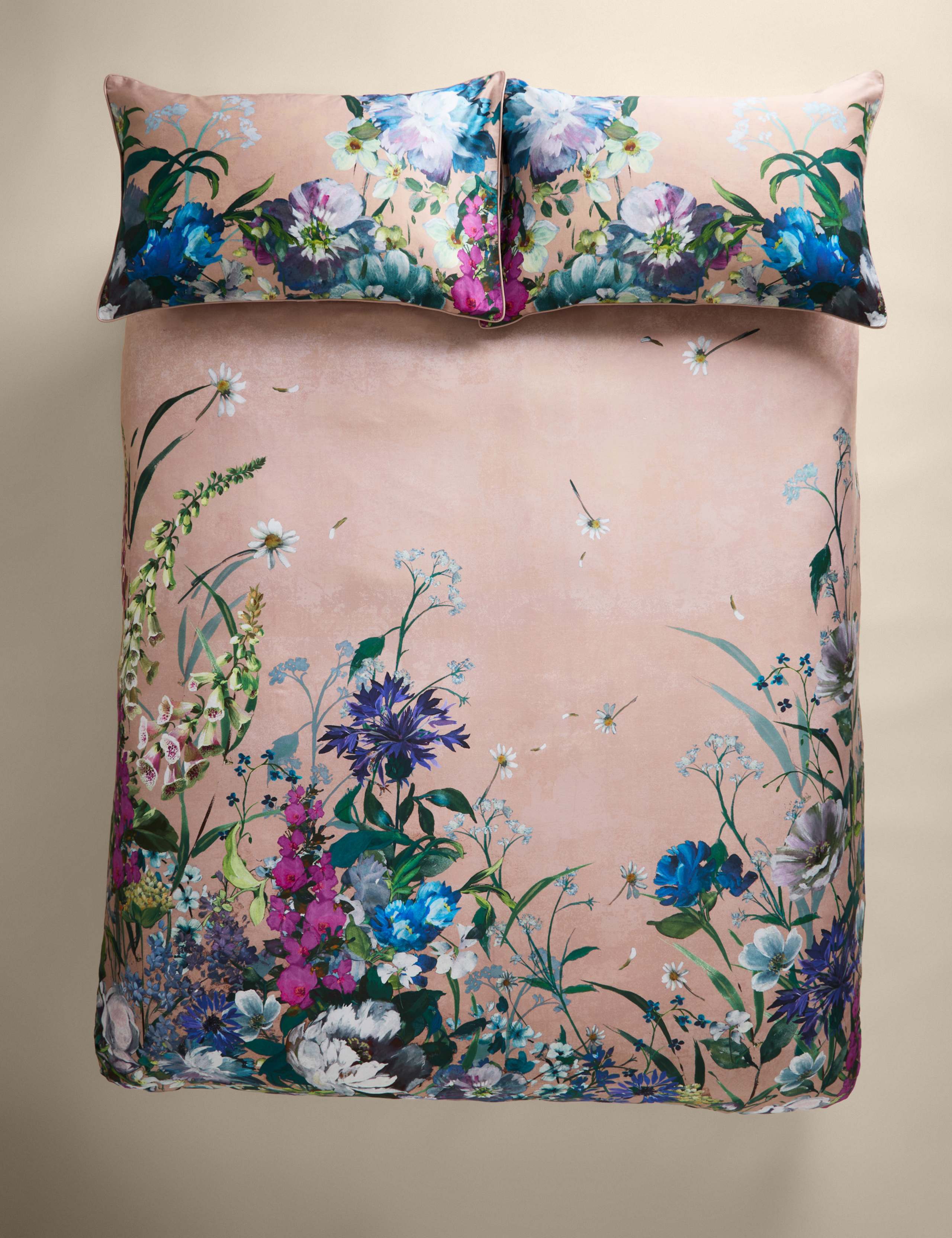 Sateen Wild Meadow Pink Bedding Set 4 of 7