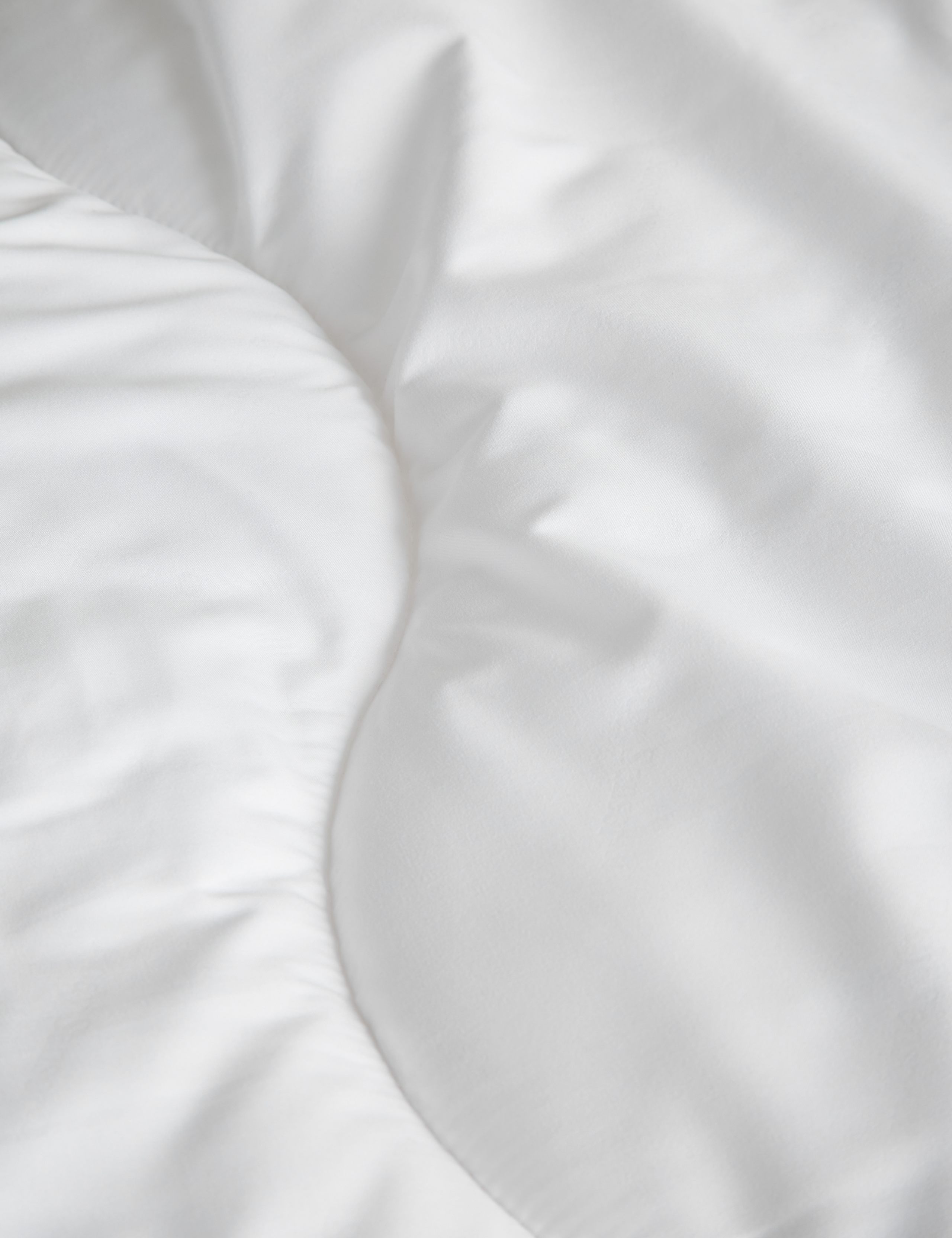 Body Temperature Control 13.5 Tog Duvet 4 of 4