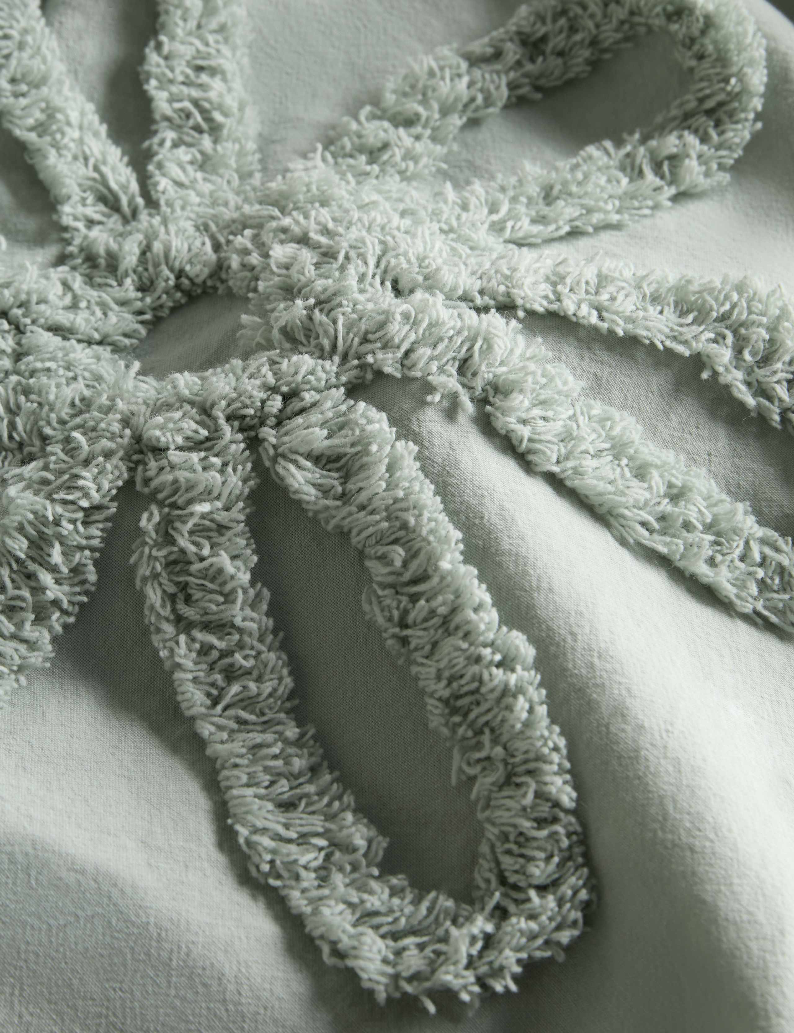 Pure Cotton Tufted Floral Bedding Set 4 of 5