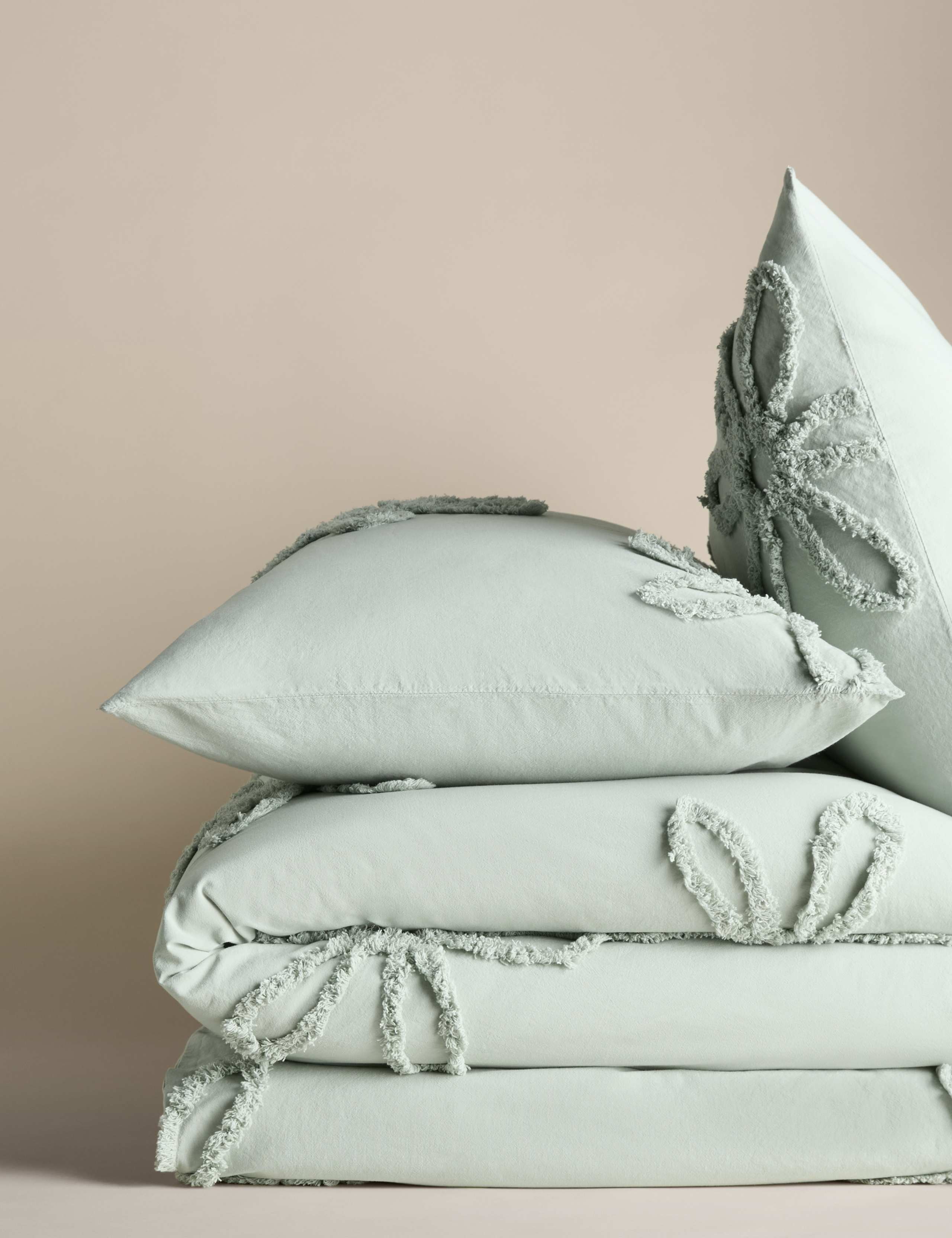 Pure Cotton Tufted Floral Bedding Set 2 of 5