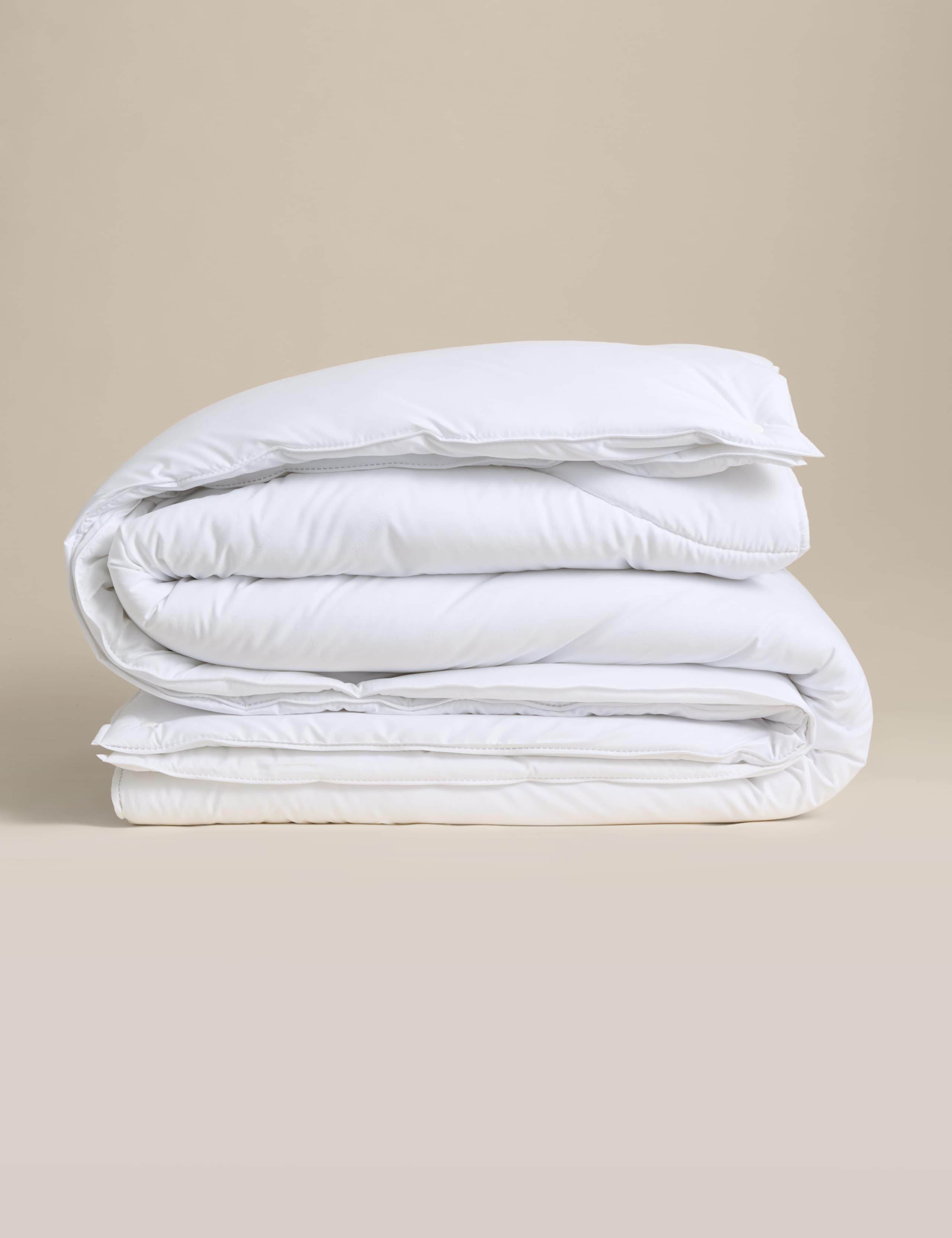 Body Temperature Control 13.5 Tog All Seasons 3-in-1 Duvet 2 of 5