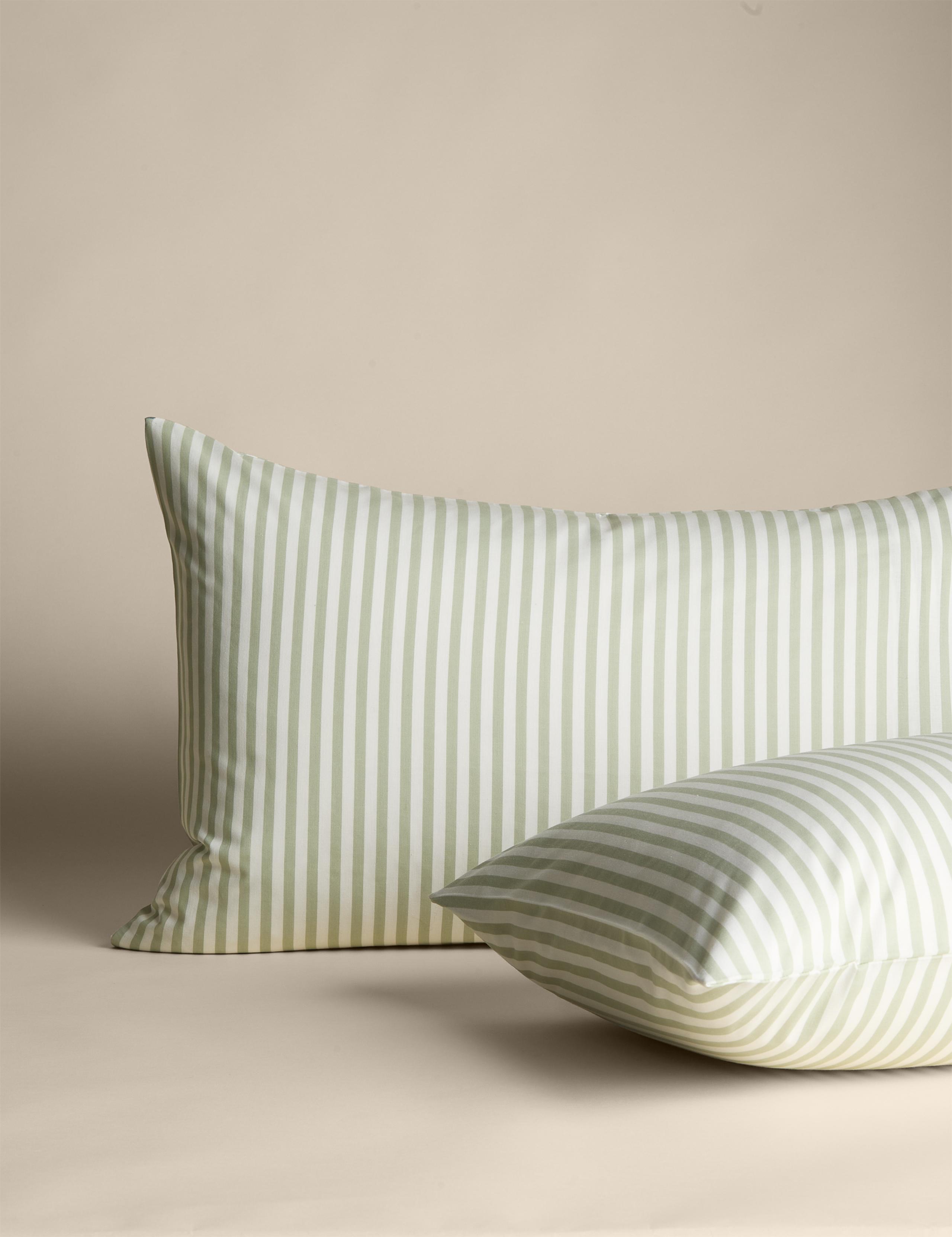 Cotton Blend Striped Bedding Set 3 of 6