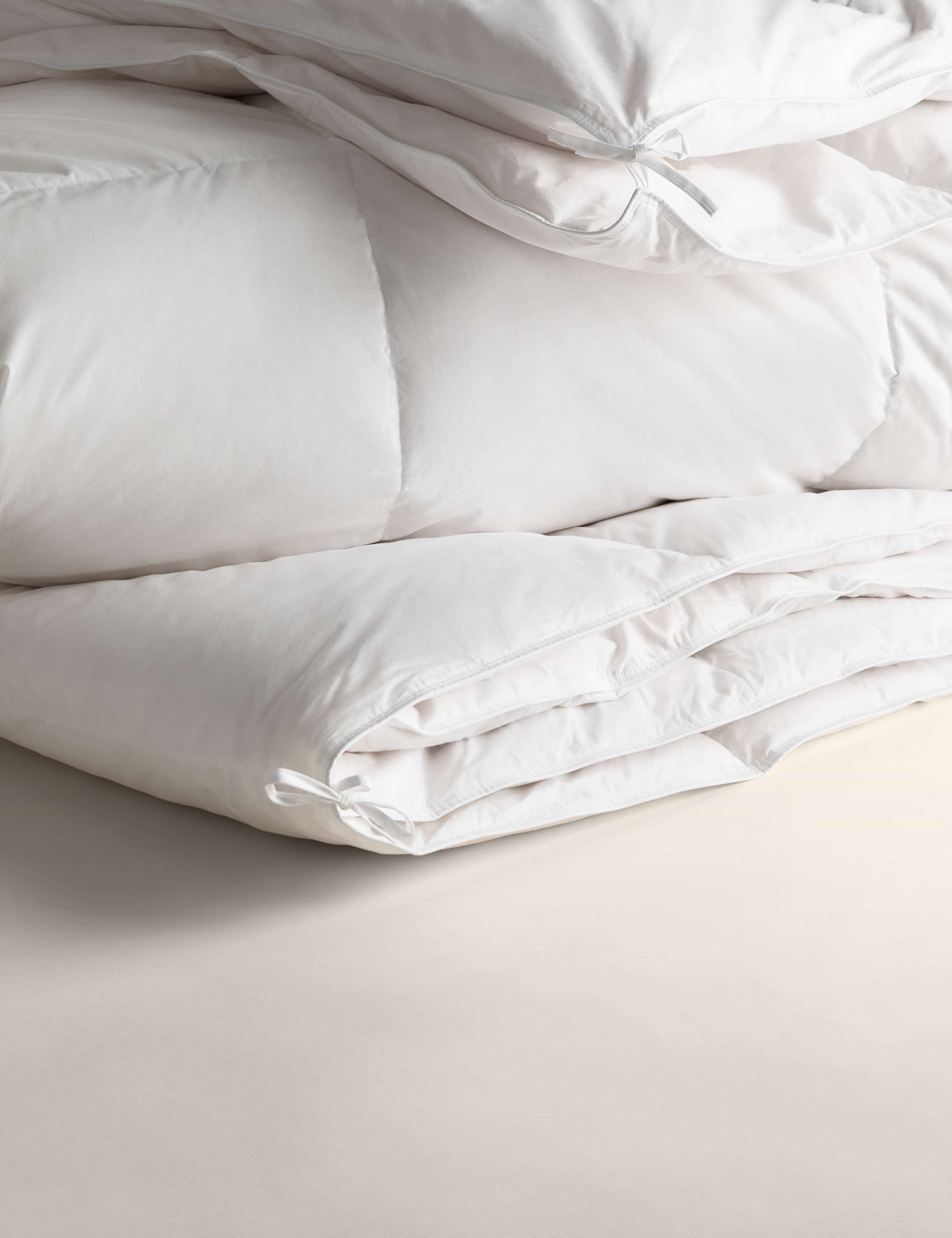 Duck Feather & Down 18 Tog All Seasons 3-in-1 Duvet 1 of 5