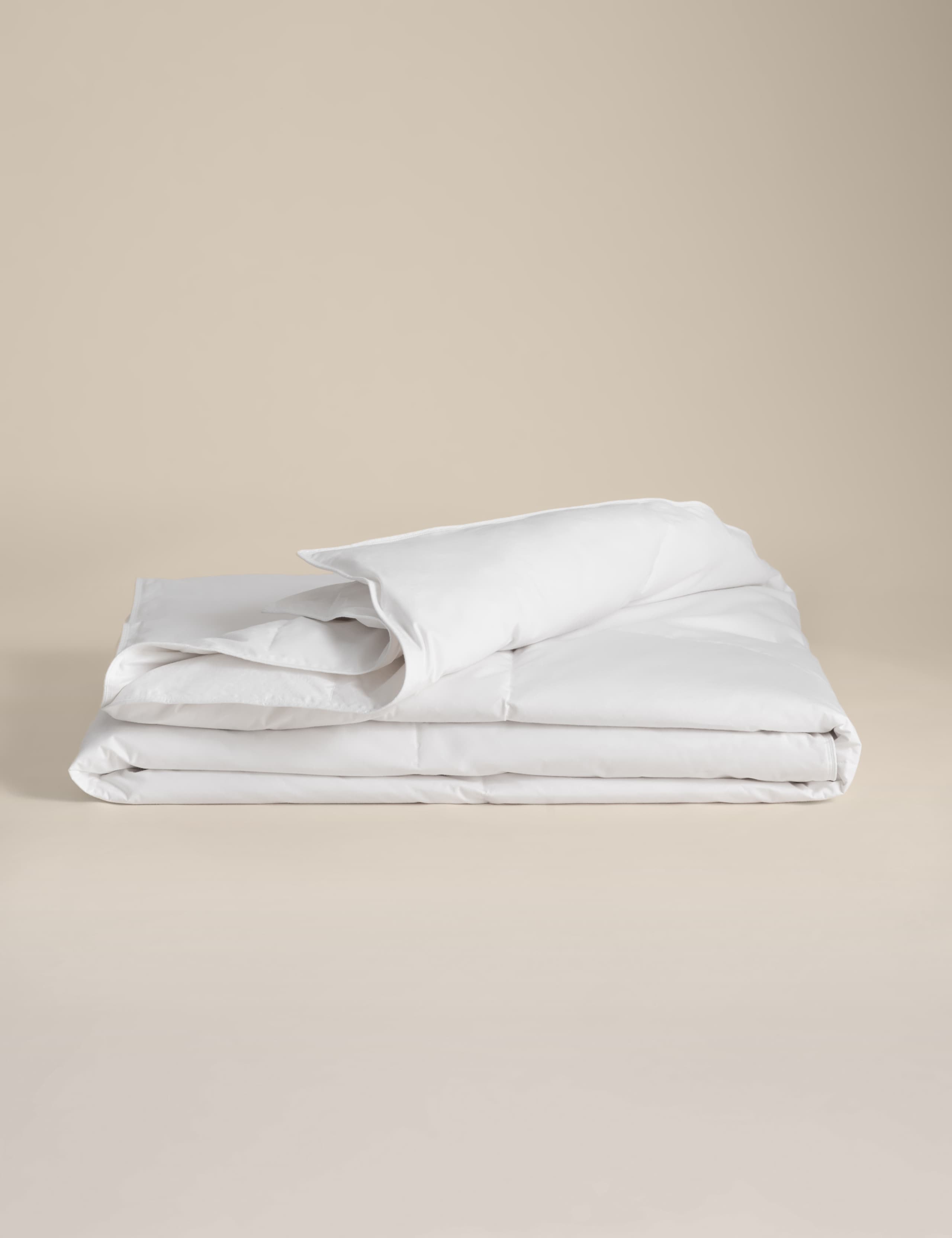 Duck Feather & Down 2.5 Tog Duvet 2 of 3