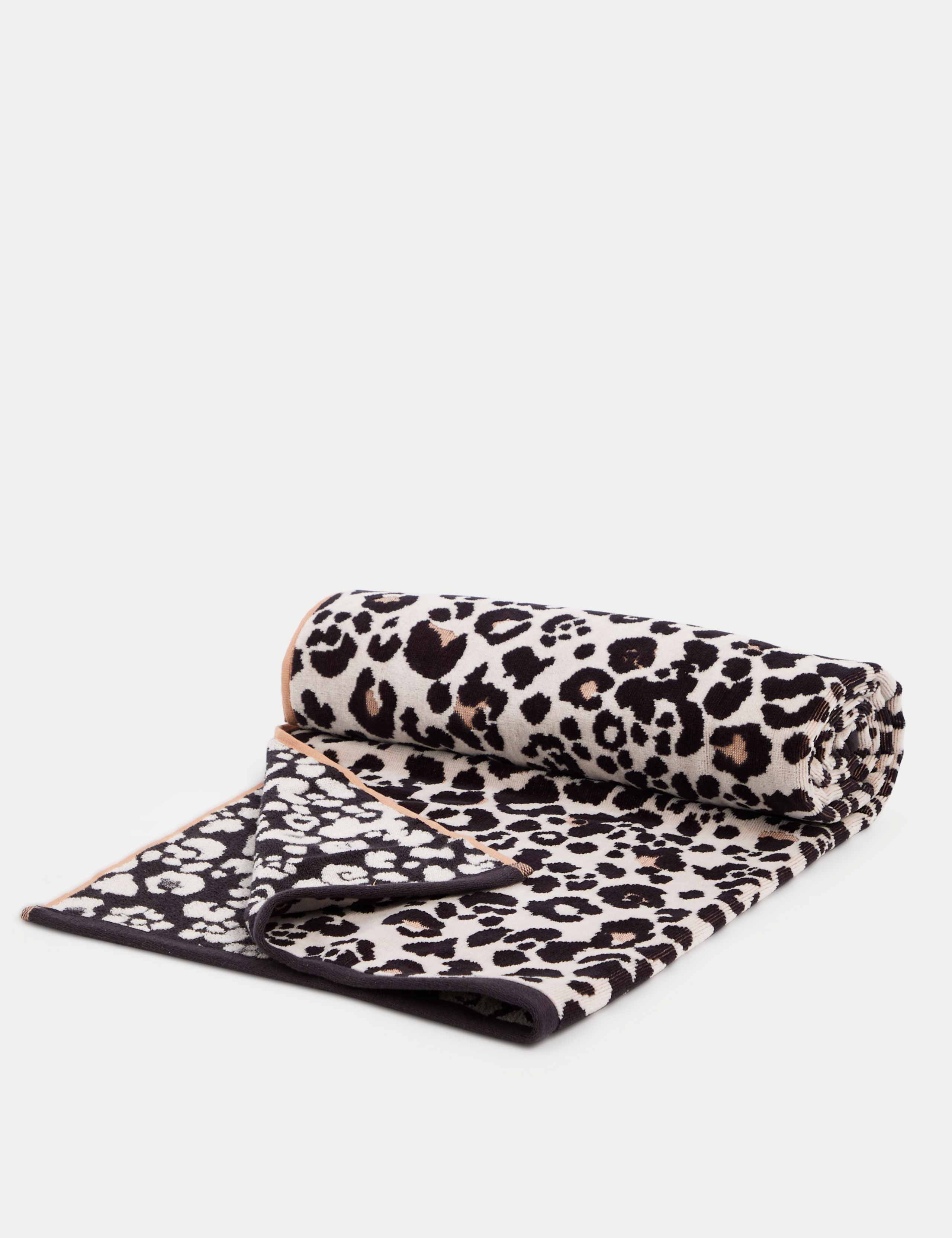 Pure Cotton Leopard Print Beach Towel 2 of 3