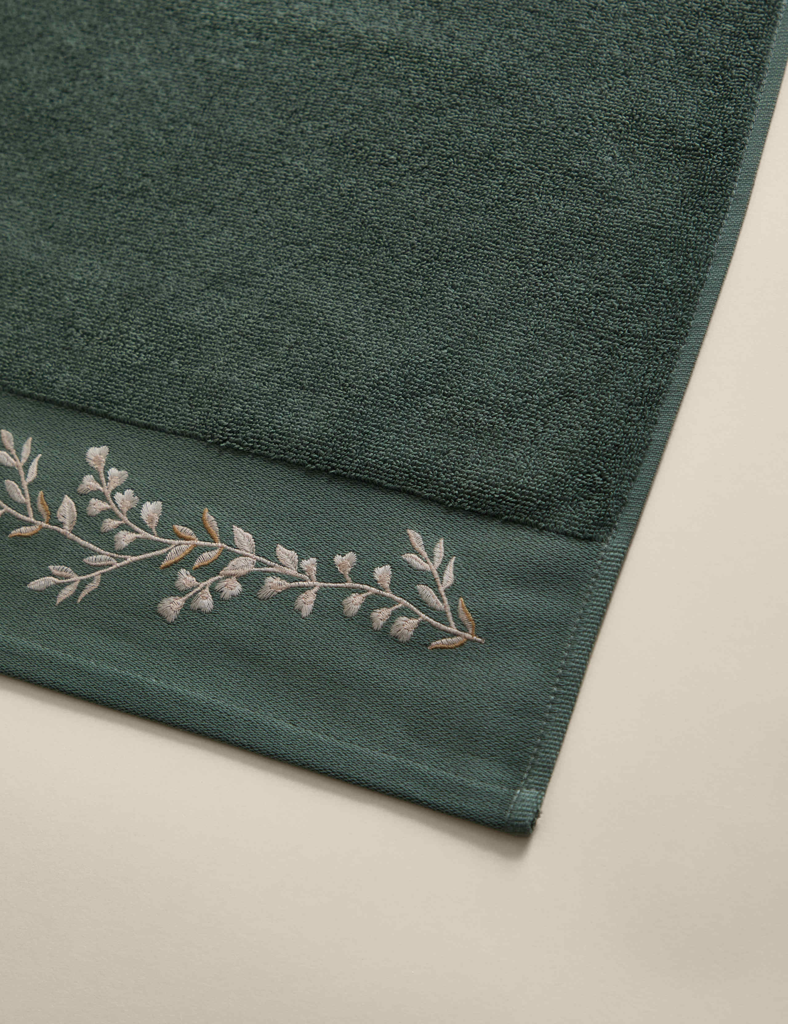 Pure Cotton Embroidered Floral Bath Towel 2 of 5