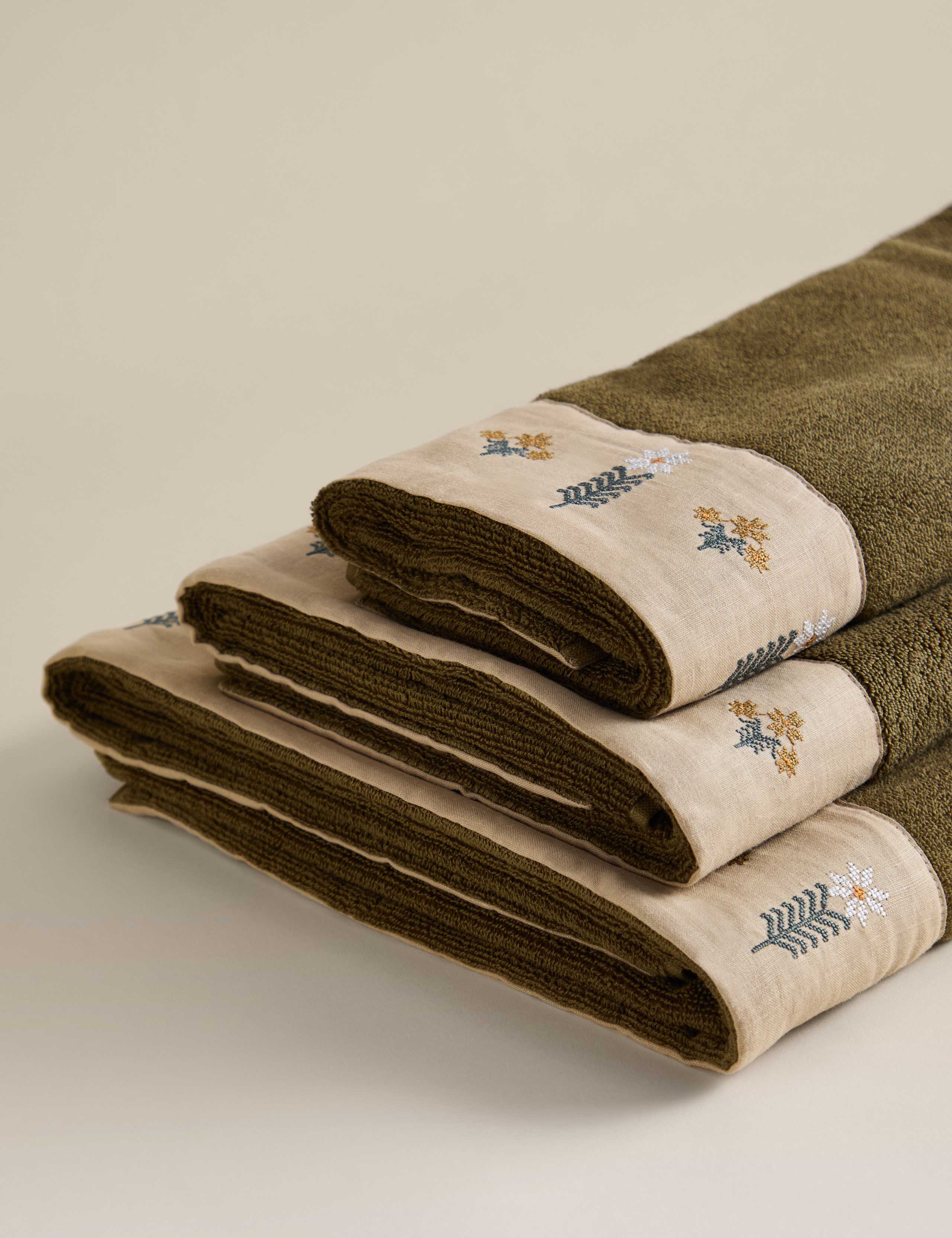 Pure Cotton Floral Embroidered Towel 3 of 5