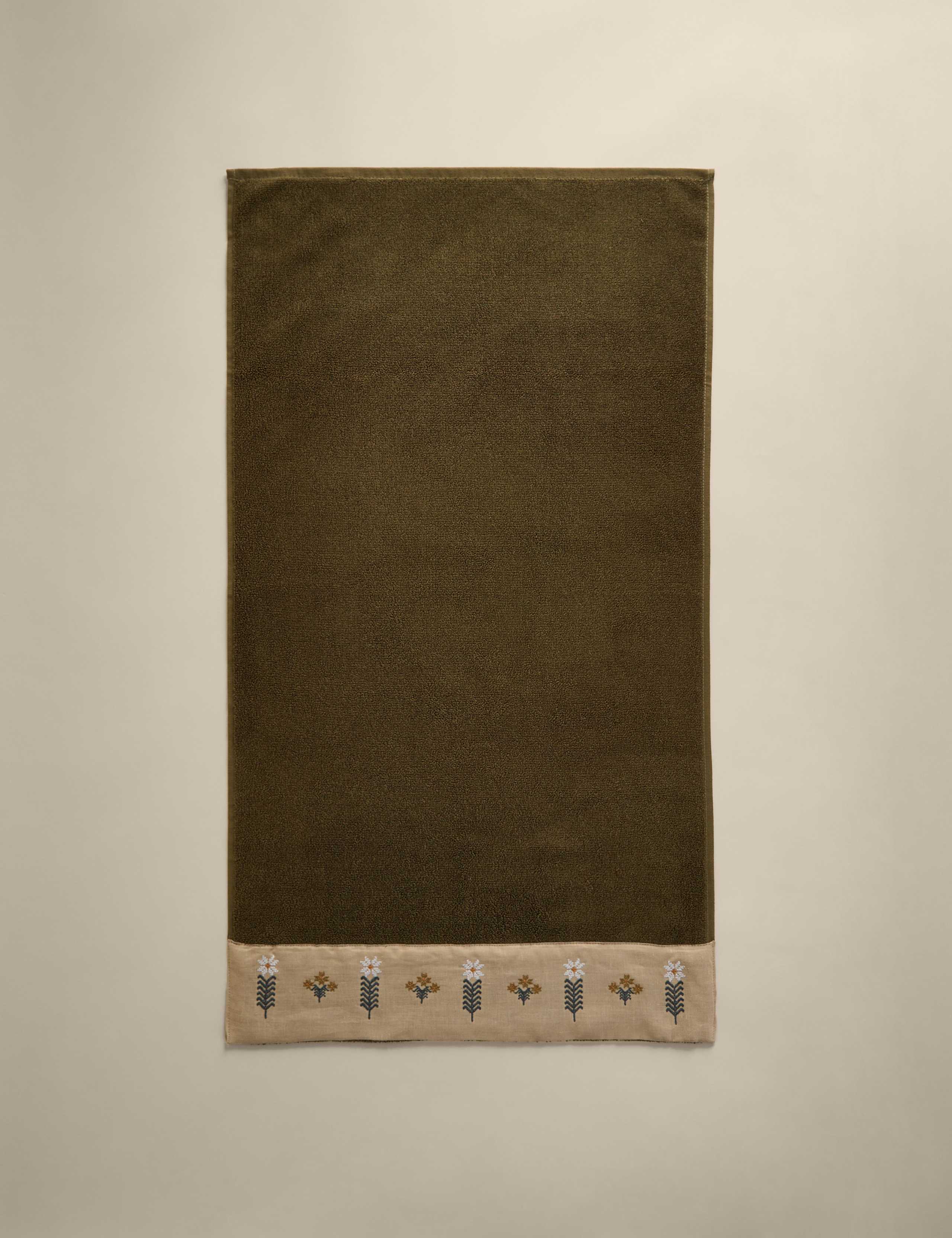 Pure Cotton Floral Embroidered Towel 5 of 5