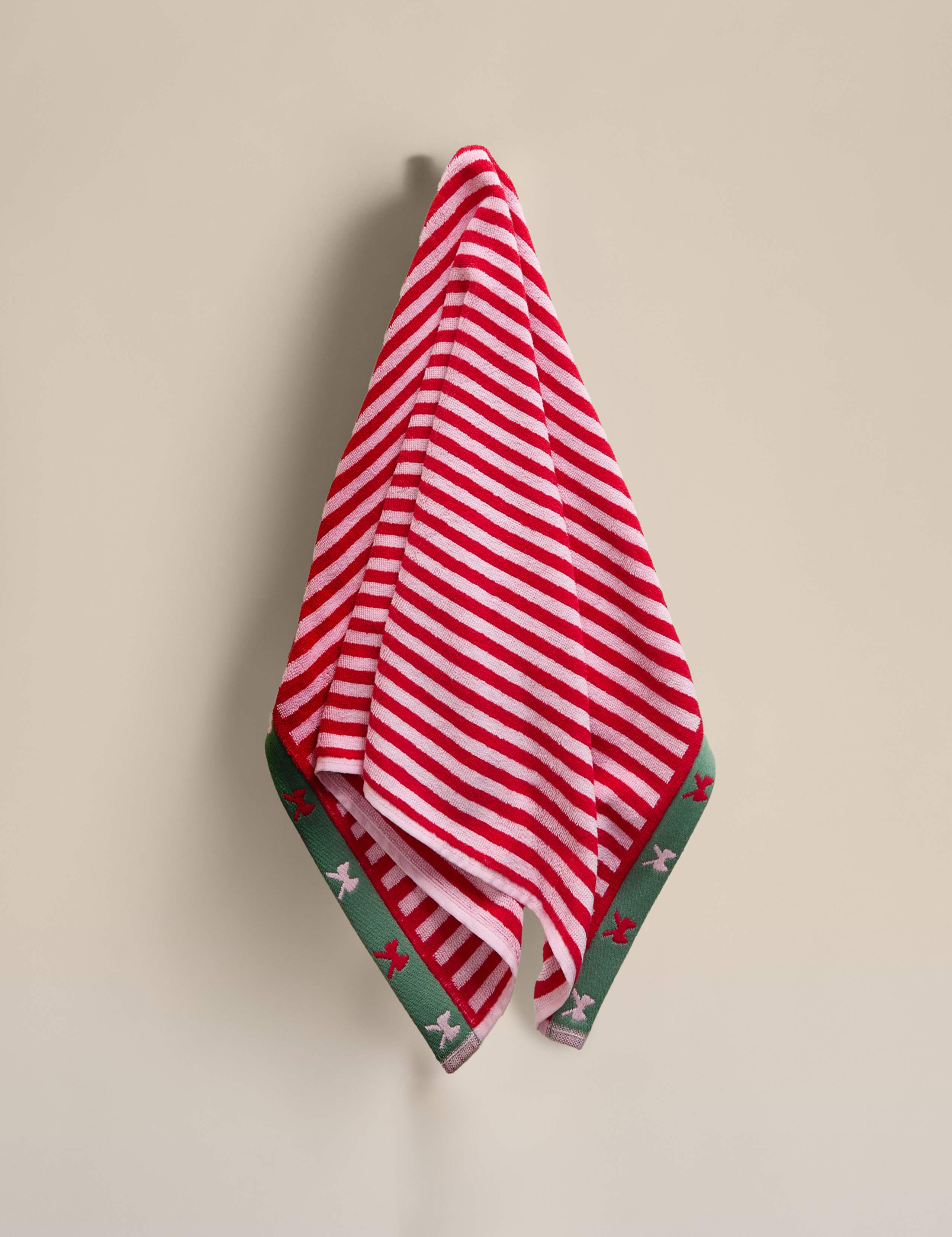 2pk Christmas Bow Hand Towels 4 of 7