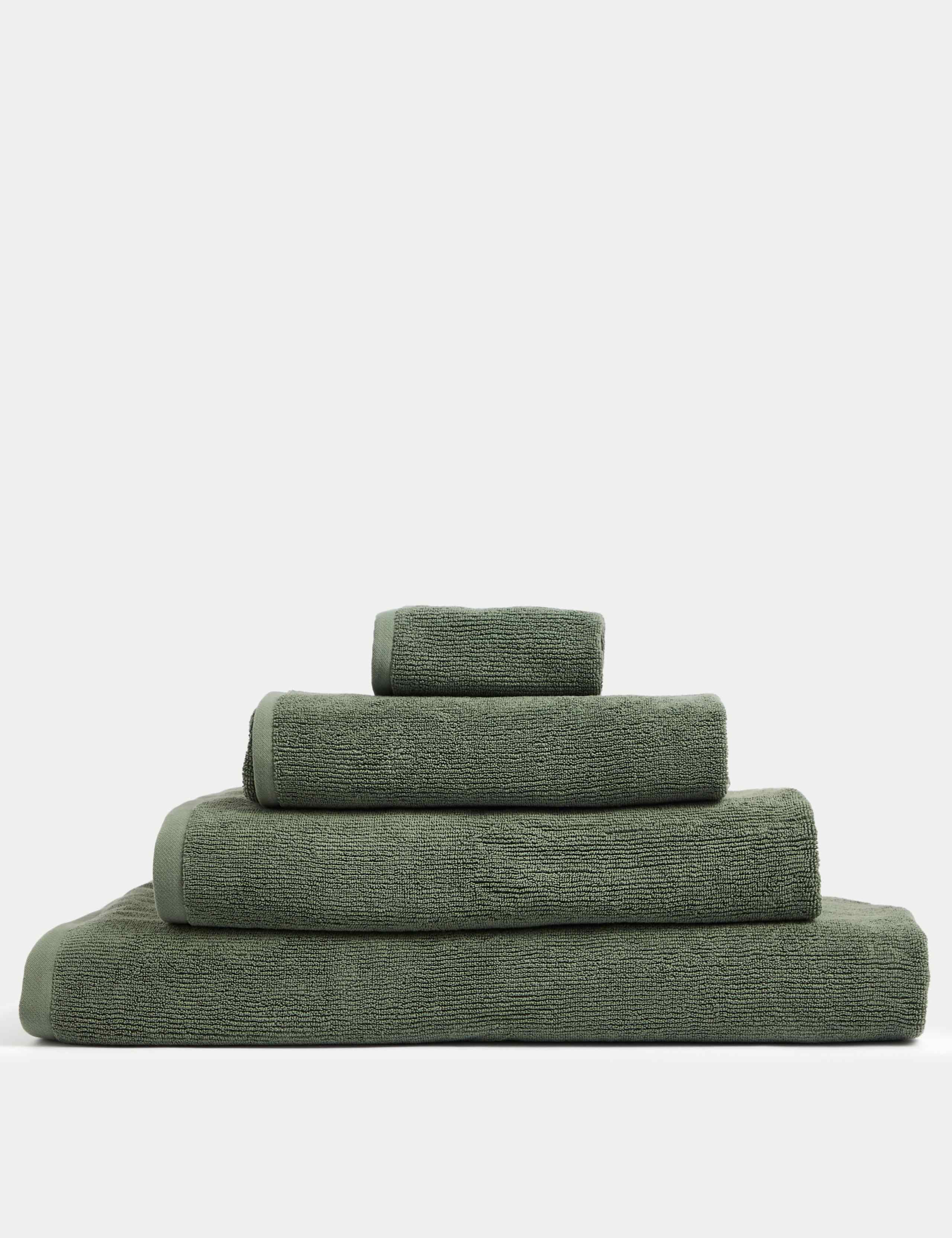 Ultra Dry Pure Cotton Towel 1 of 4