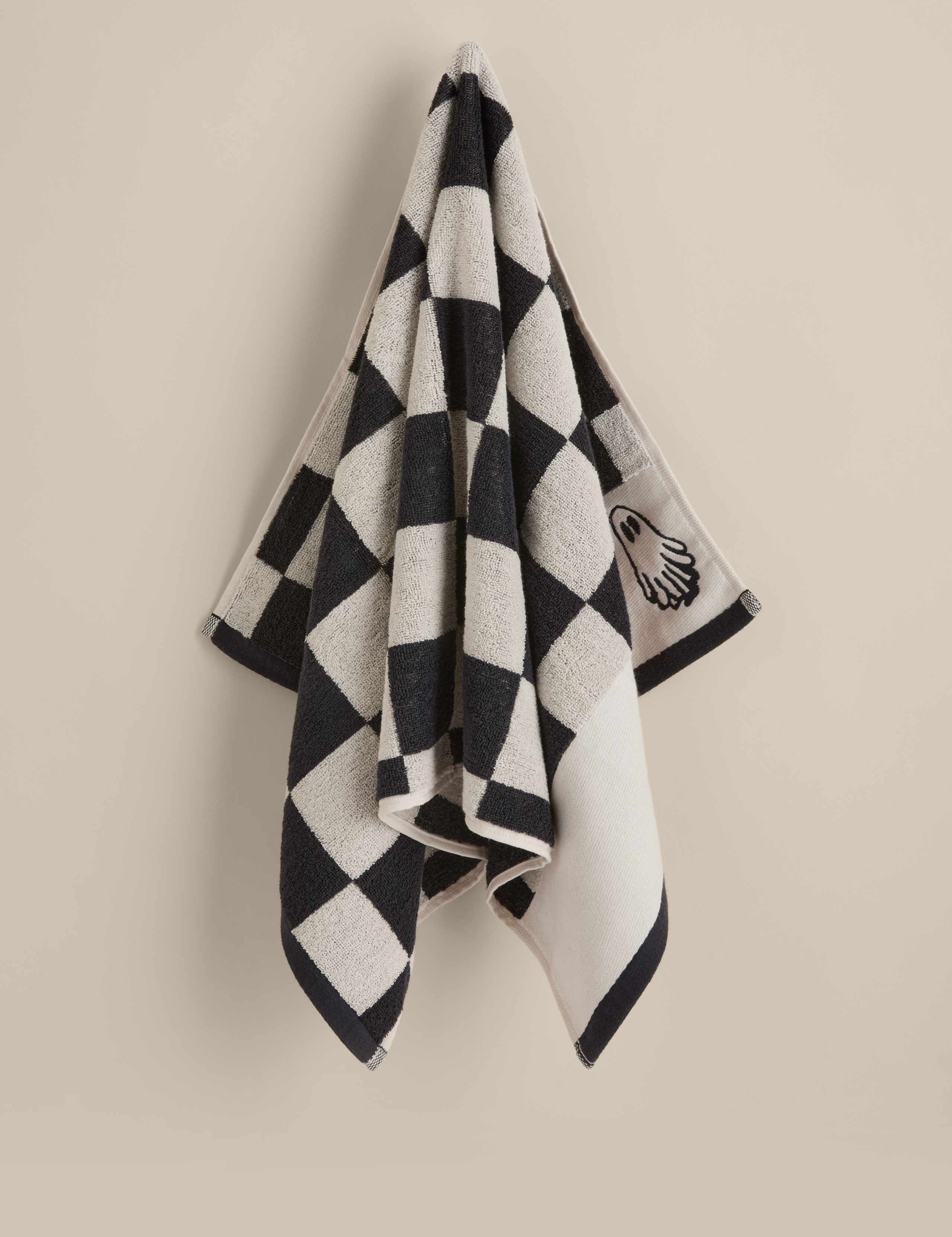 Set of 2 Halloween Hand Towels 4 of 7
