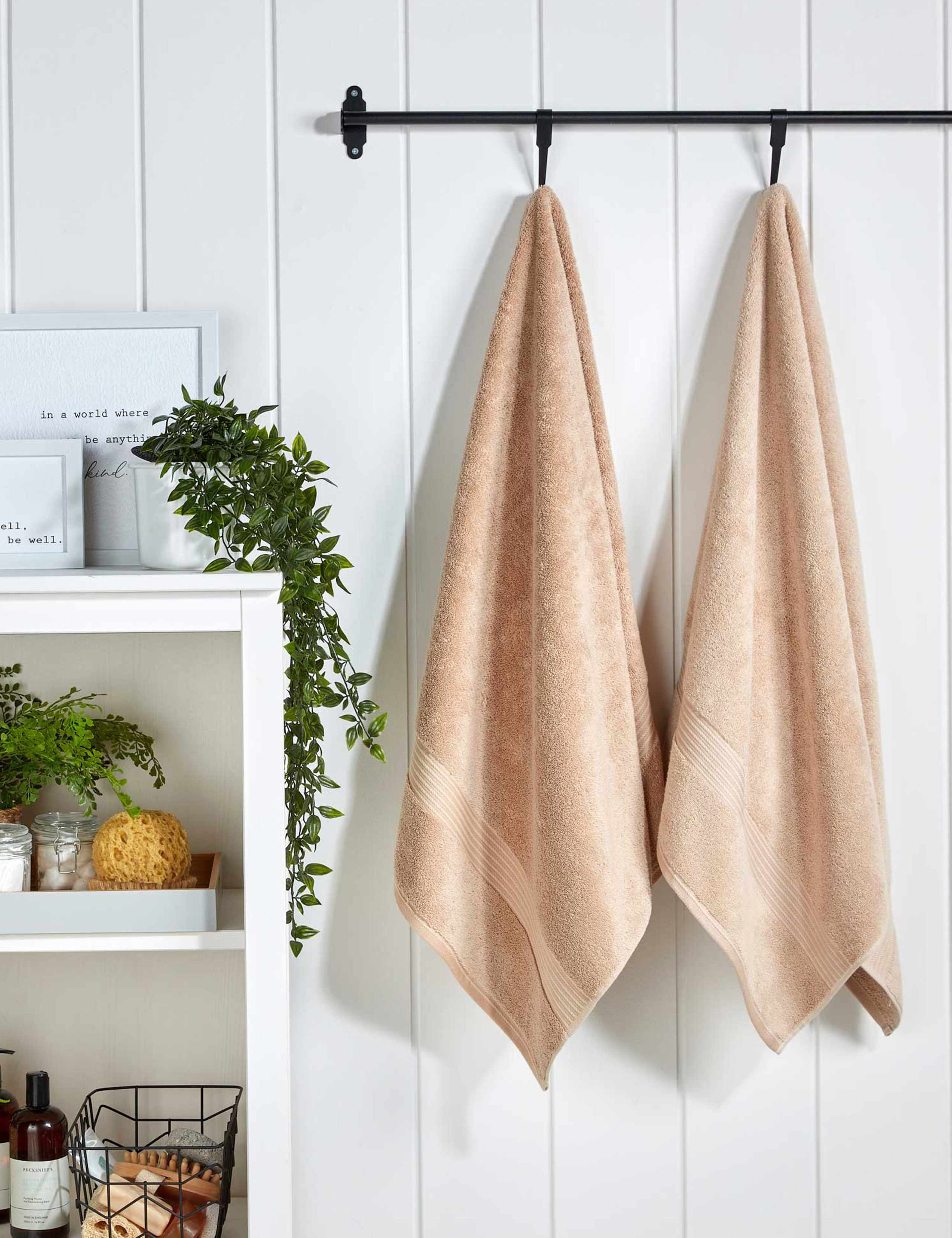 Supreme Hygro Towel 1 of 3