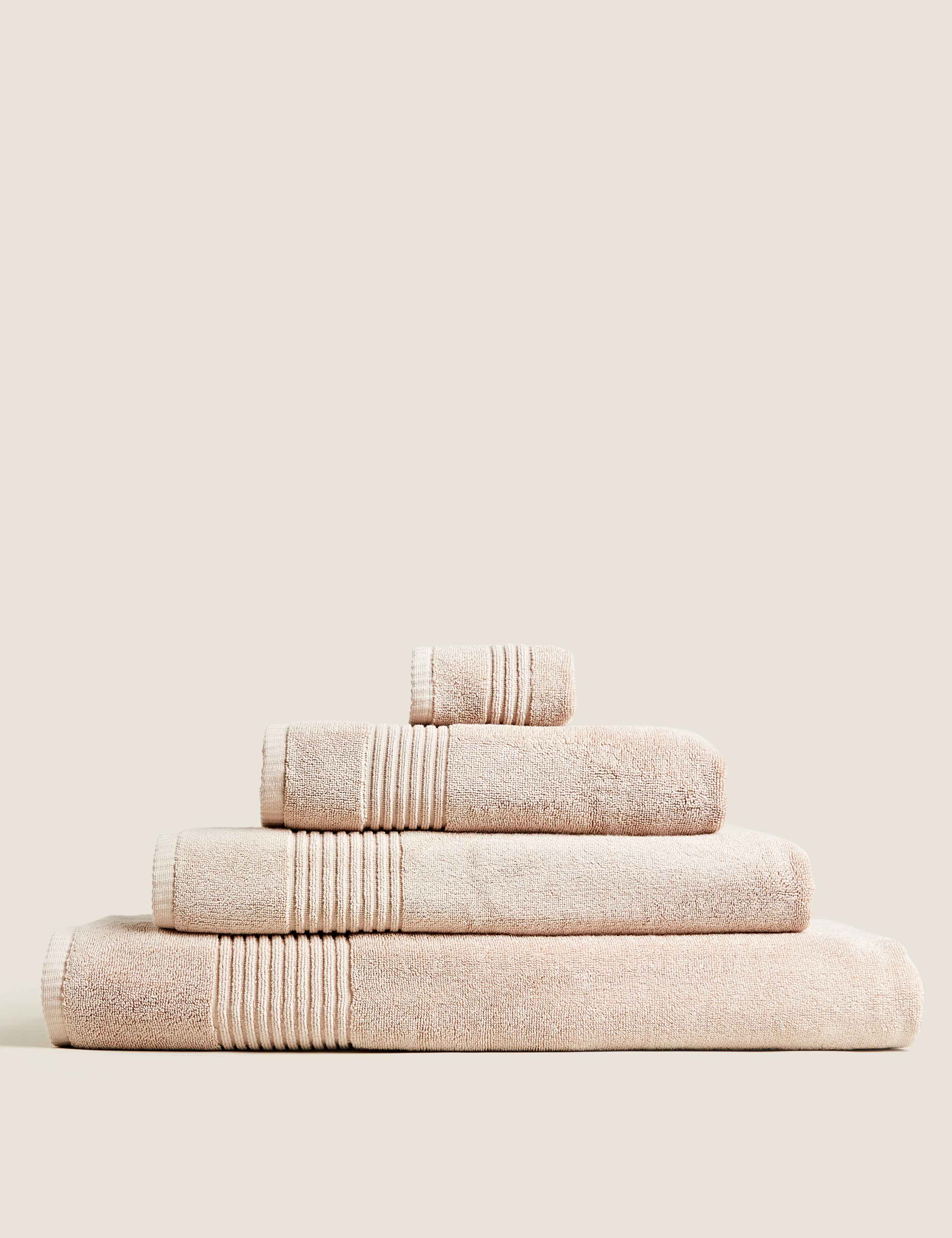 Plush Egyptian Cotton Towel 2 of 6