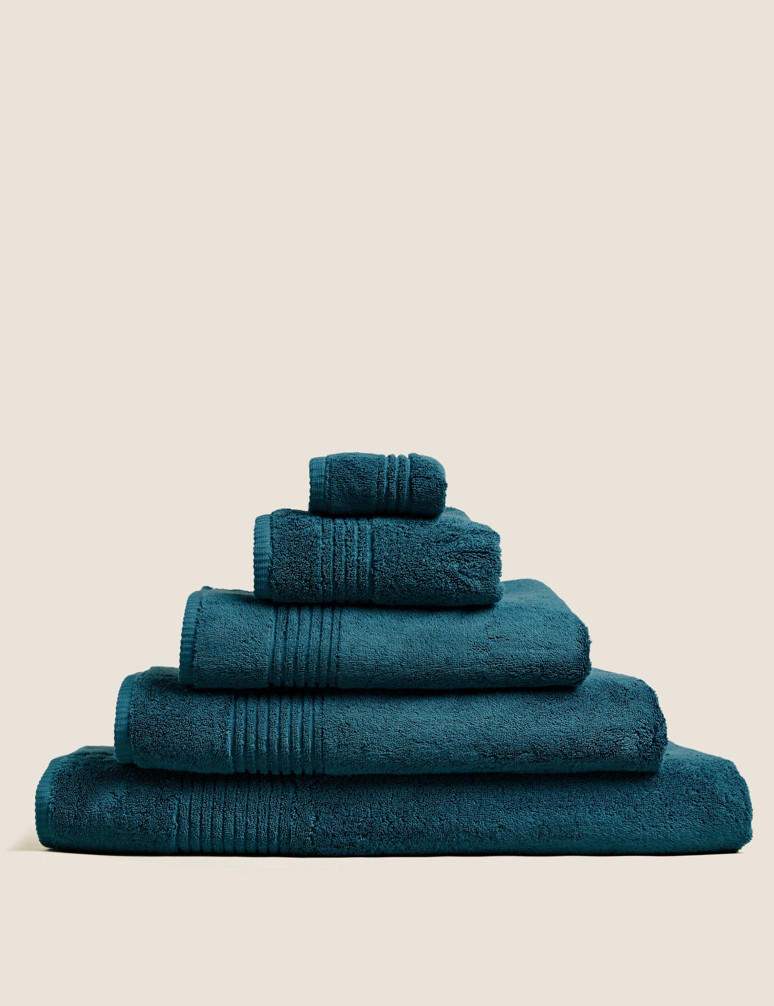 Luxury Egyptian Cotton Towel 2 of 7