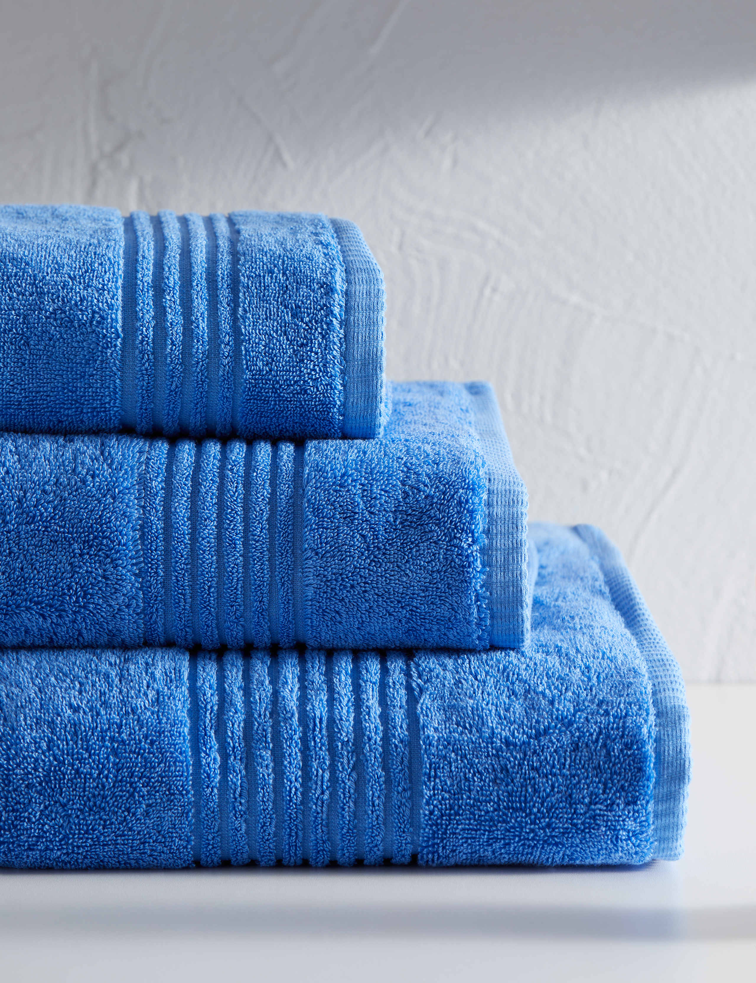 Luxury Egyptian Cotton Towel 3 of 7