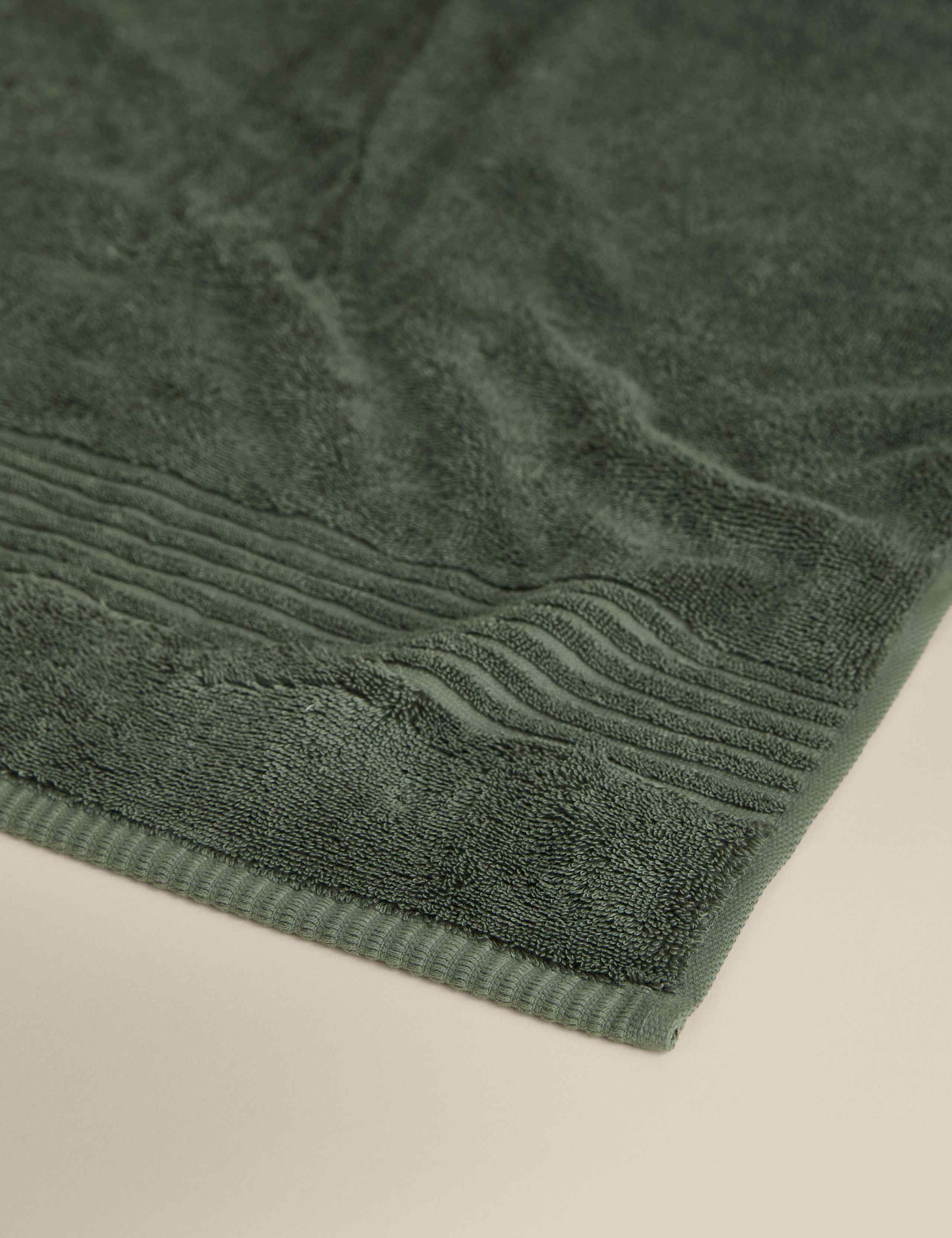 Luxury Egyptian Cotton Towel 4 of 4