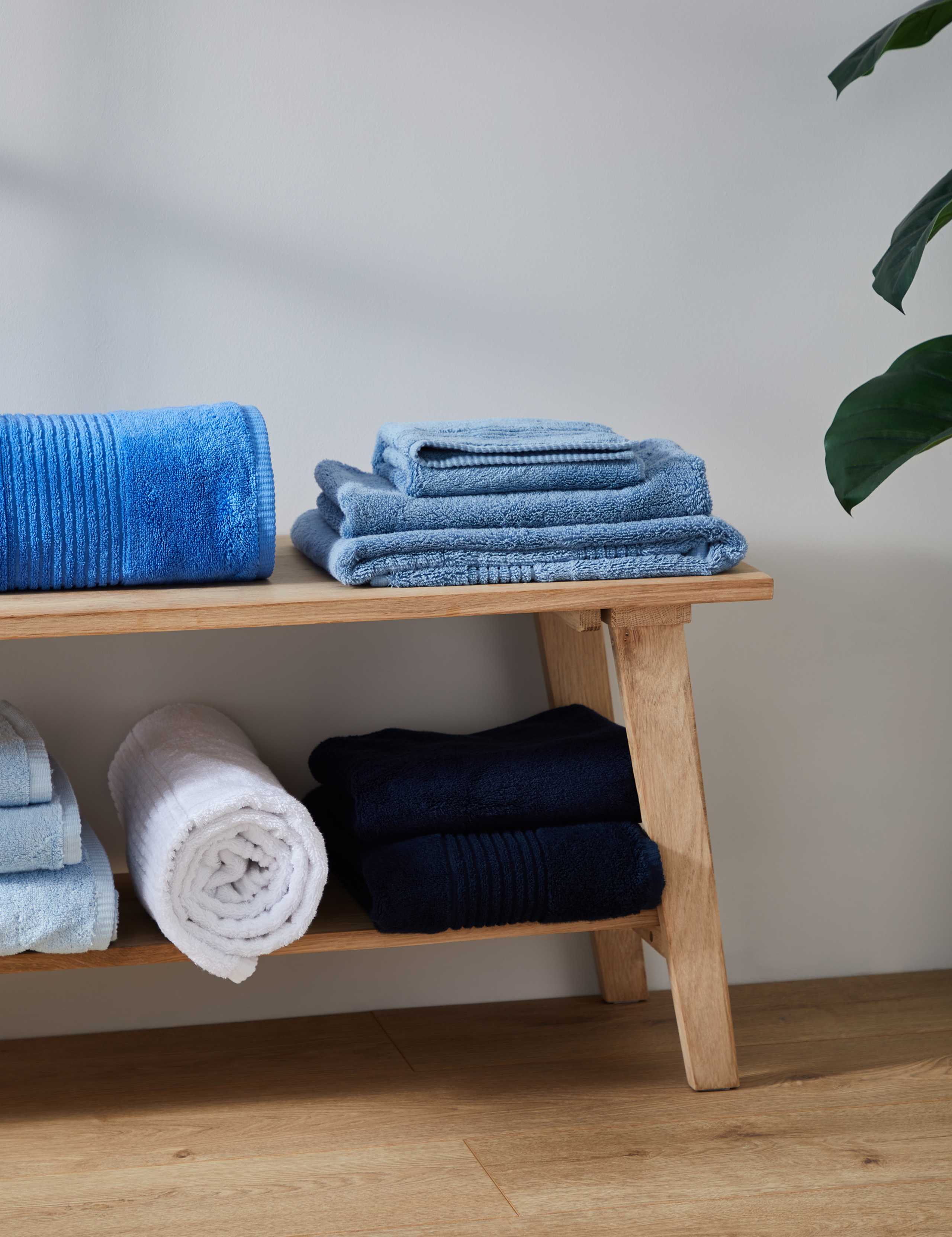 Luxury Egyptian Cotton Towel 5 of 7