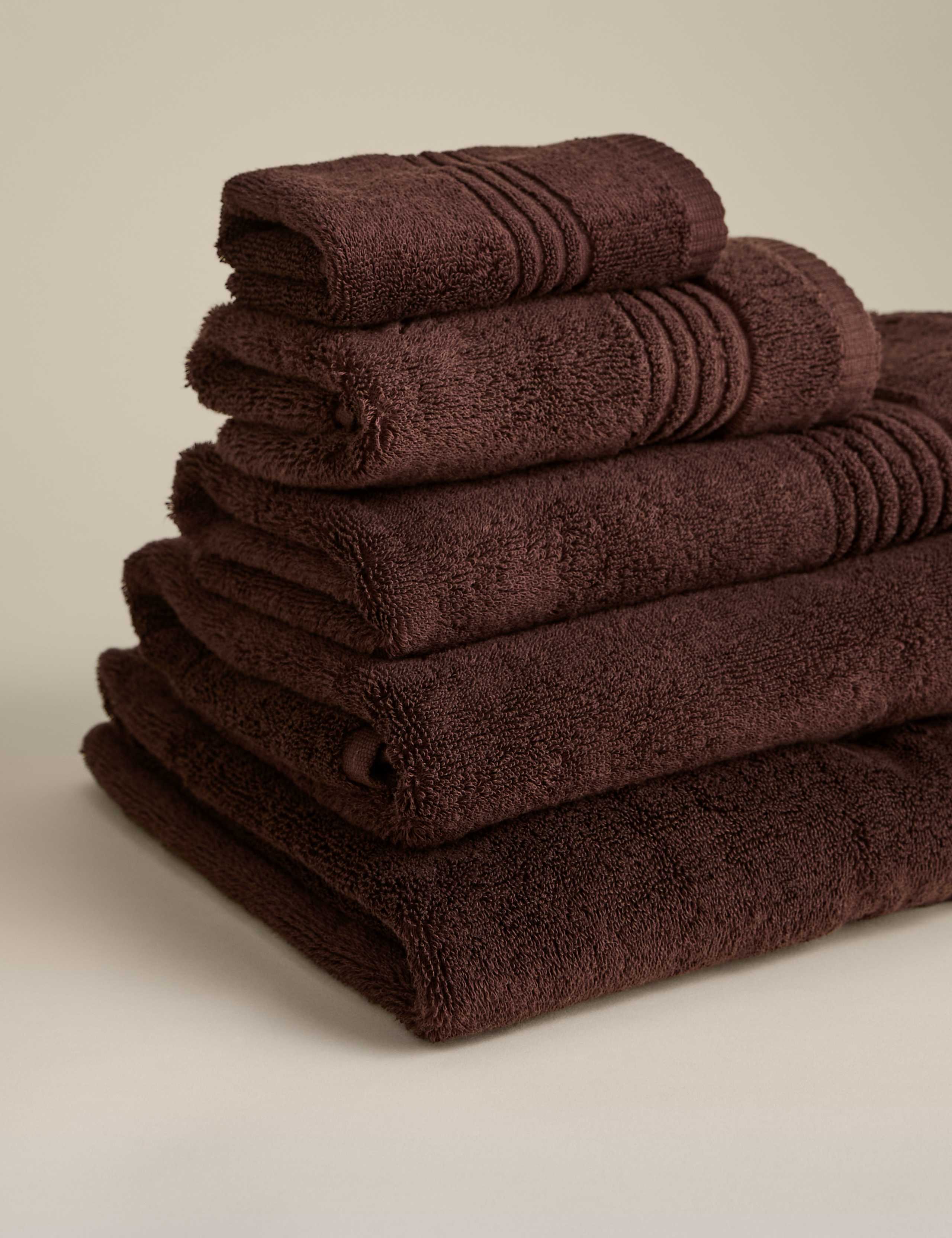 Luxury Egyptian Cotton Towel 2 of 4