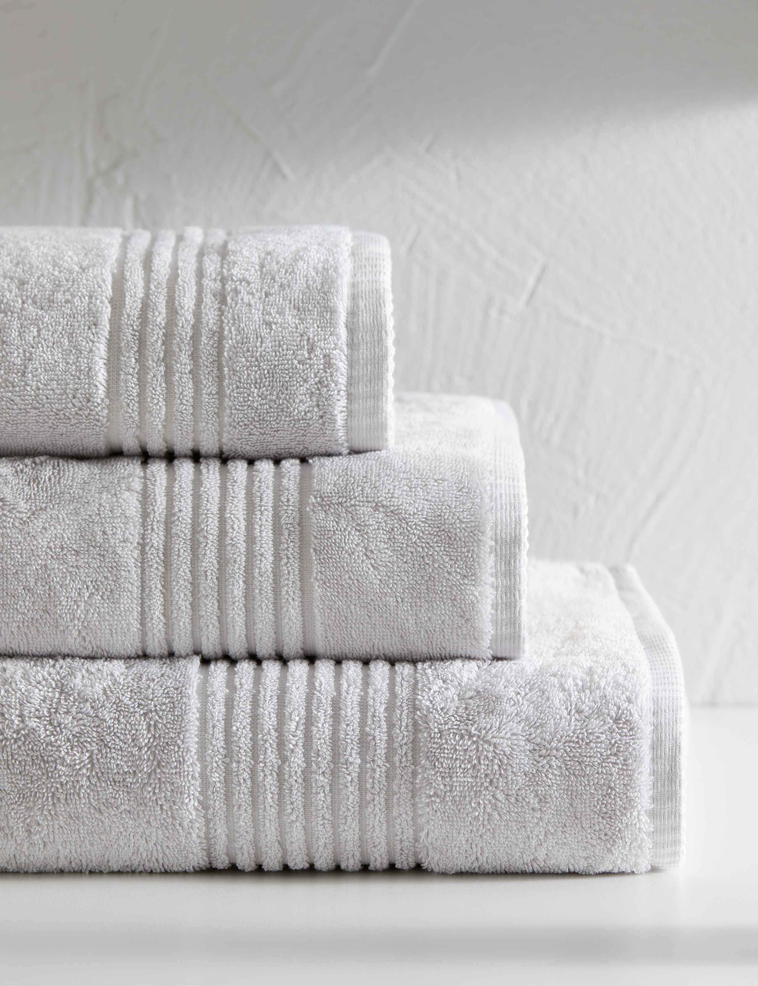 Luxury Egyptian Cotton Towel 3 of 7