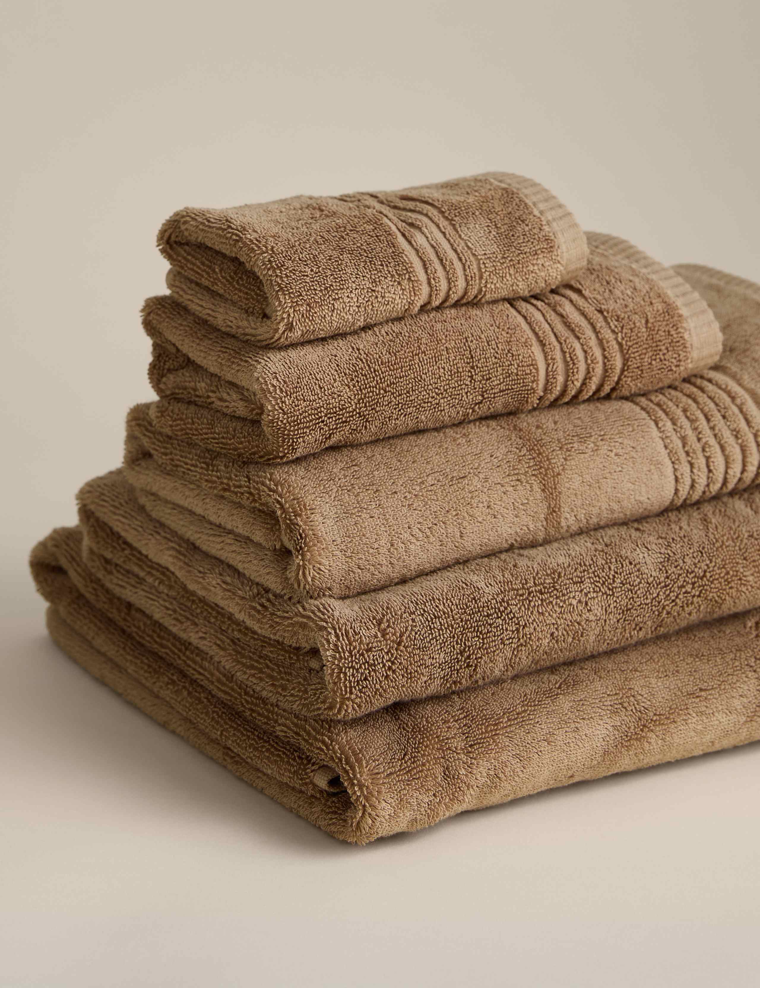 Luxury Egyptian Cotton Towel 2 of 4