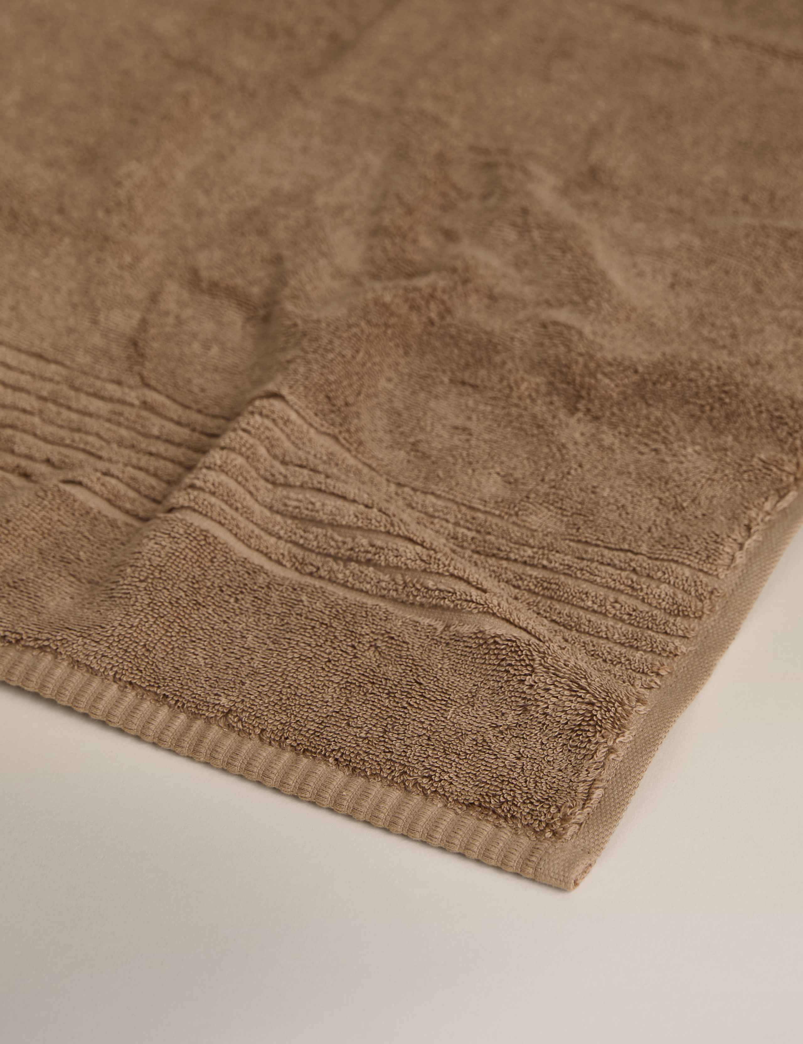 Luxury Egyptian Cotton Towel 4 of 4