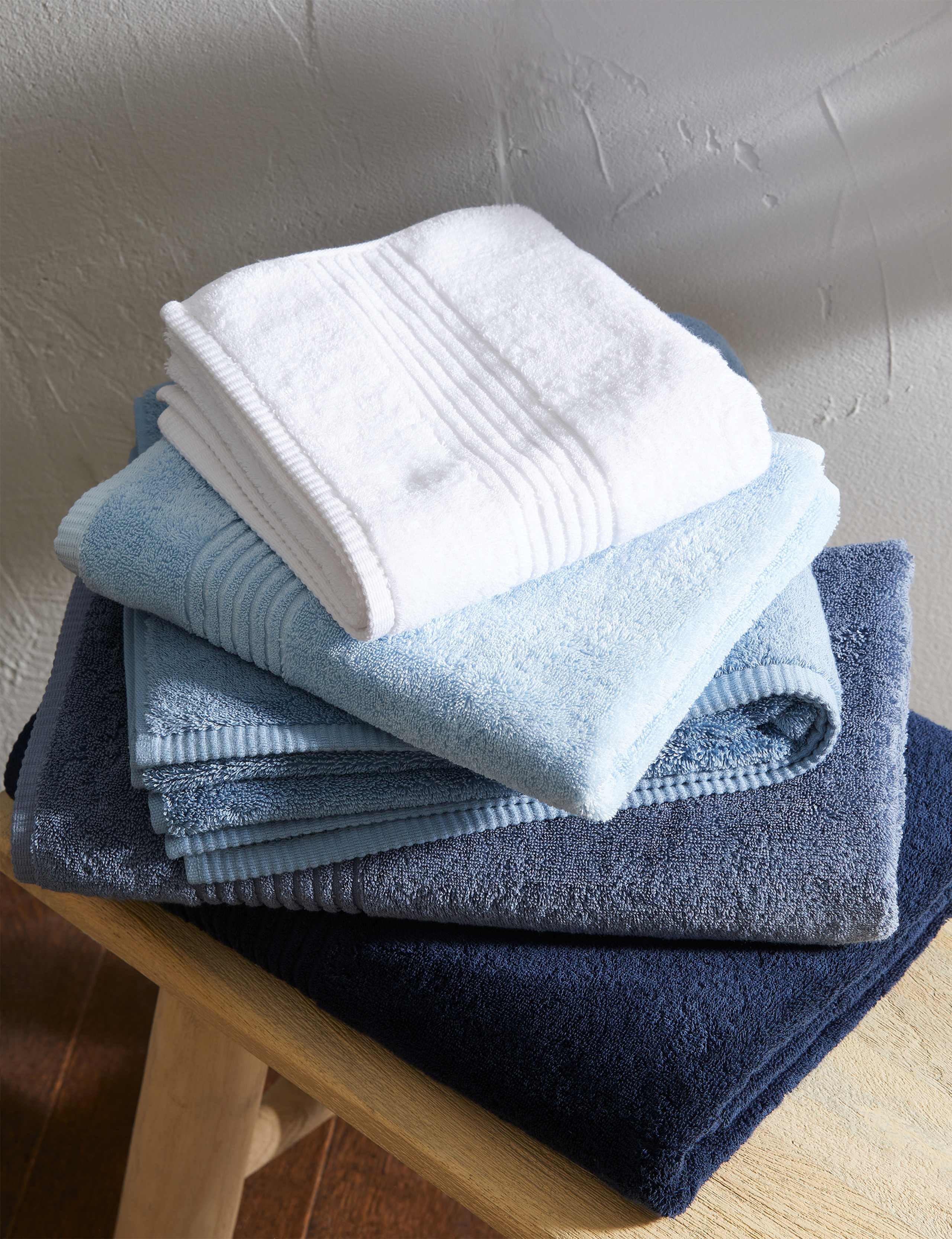 Luxury Egyptian Cotton Towel 6 of 9