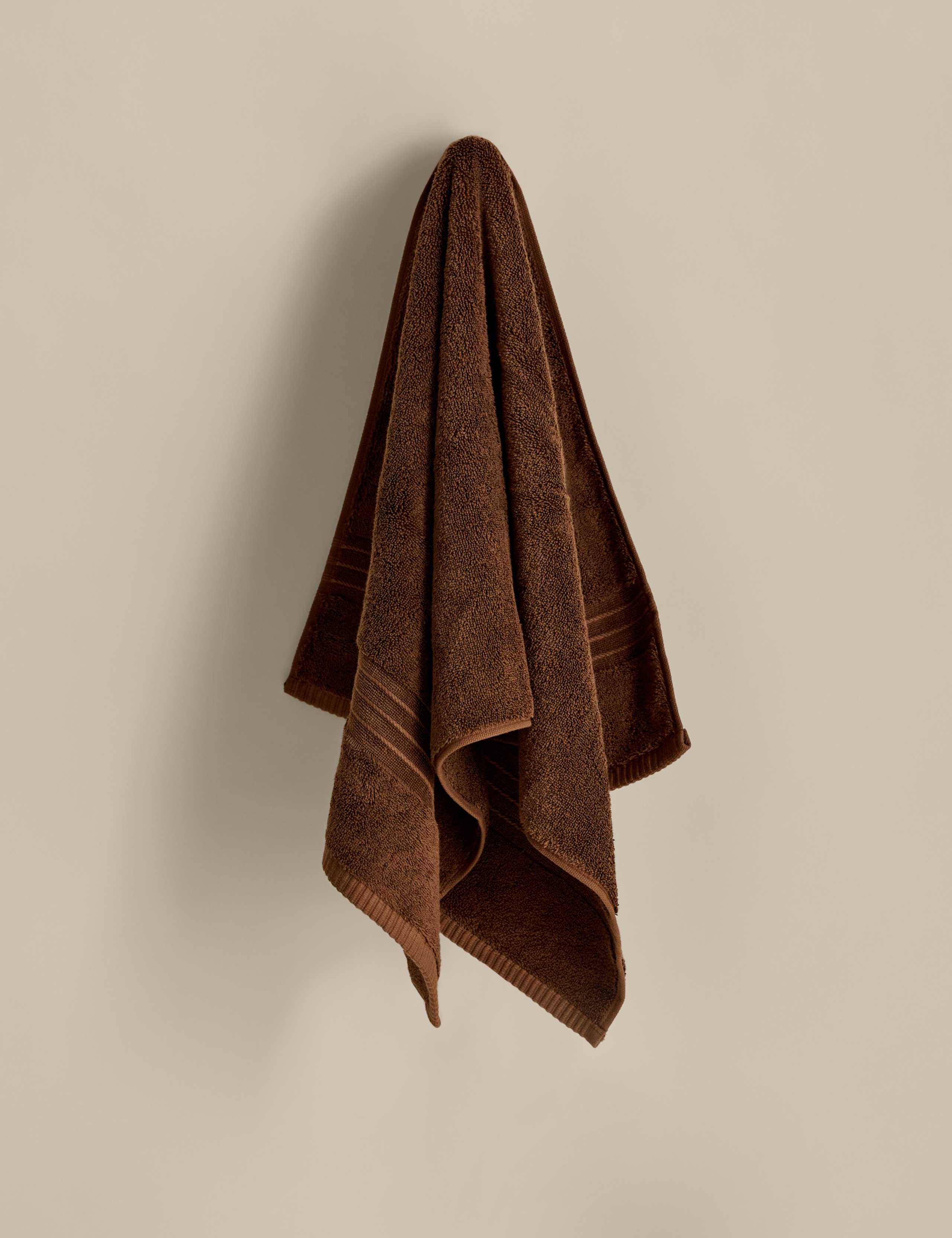 Egyptian Cotton Towel 3 of 4
