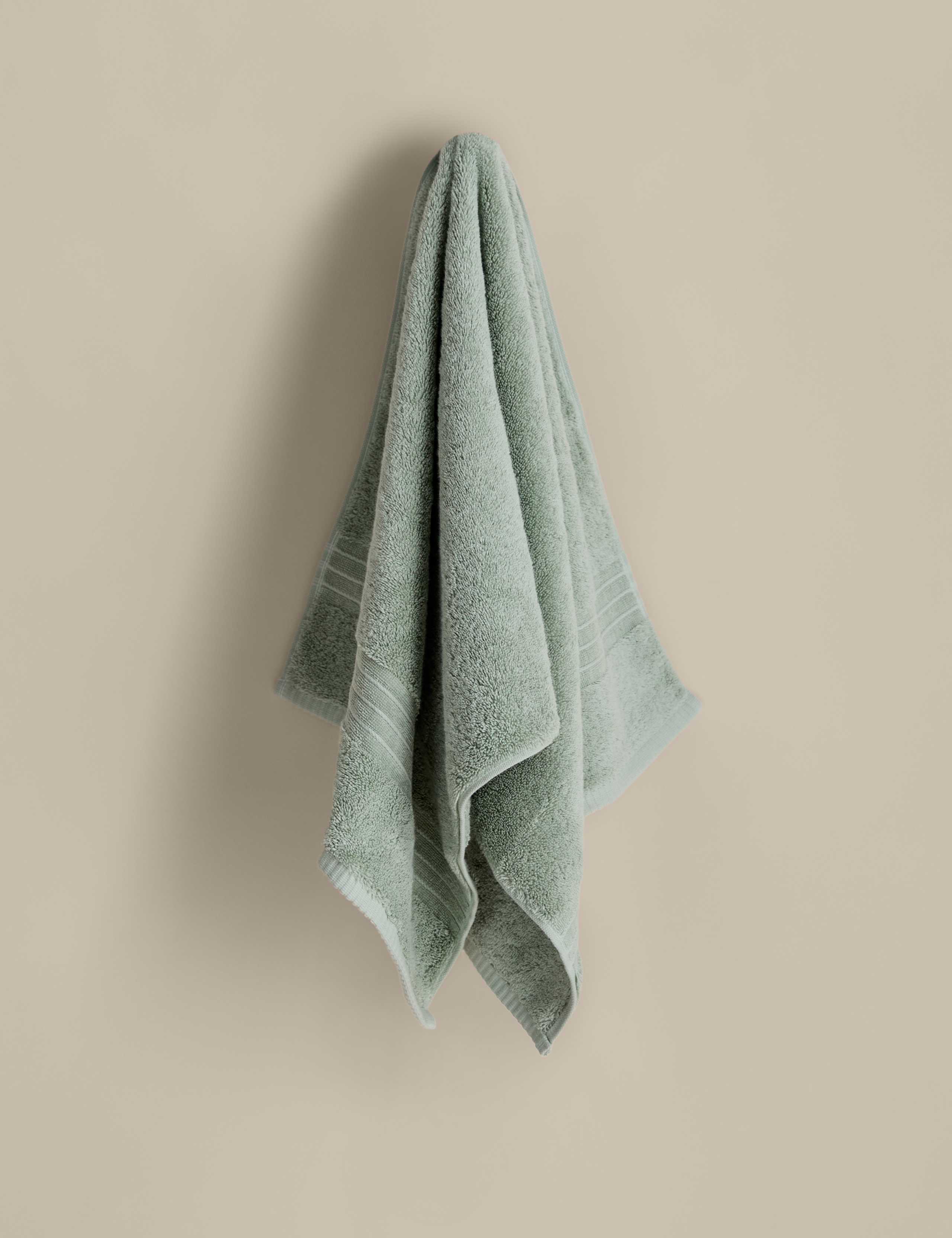 Egyptian Cotton Towel 4 of 5