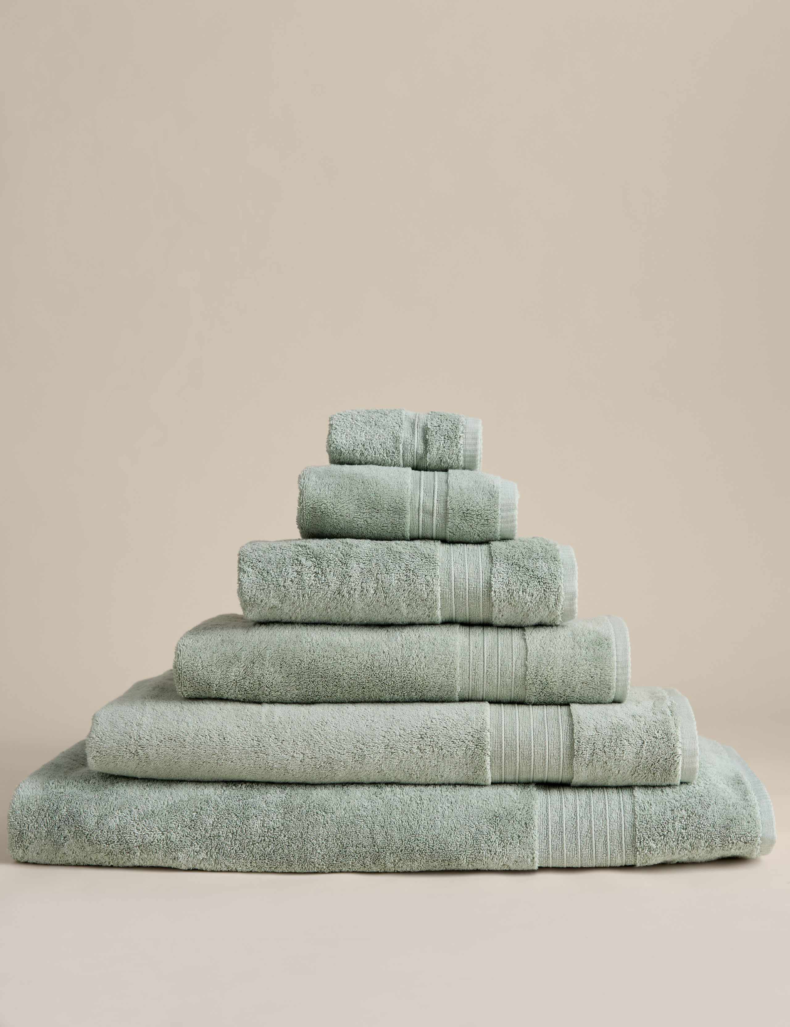 Egyptian Cotton Towel 2 of 5