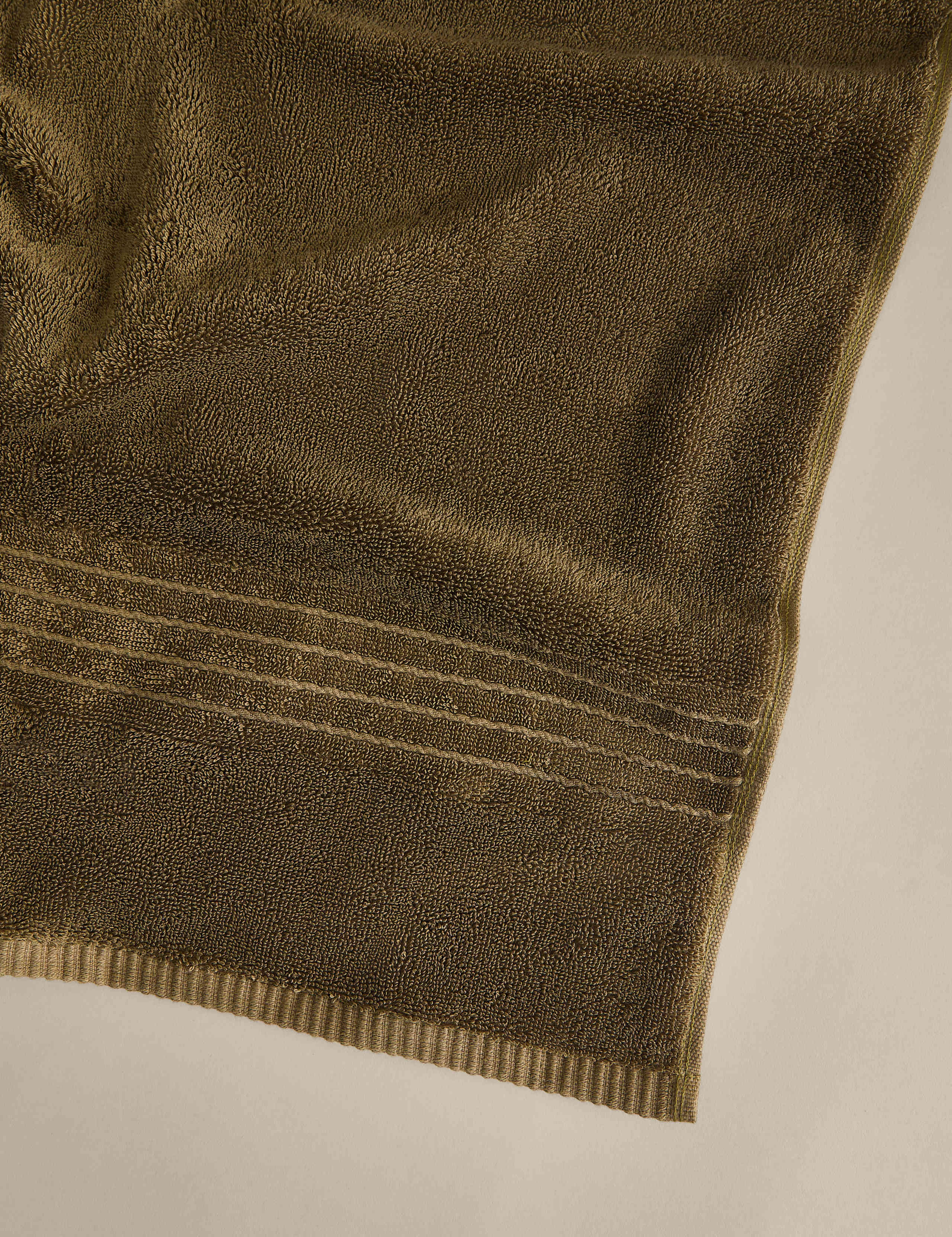 Egyptian Cotton Towel 4 of 4