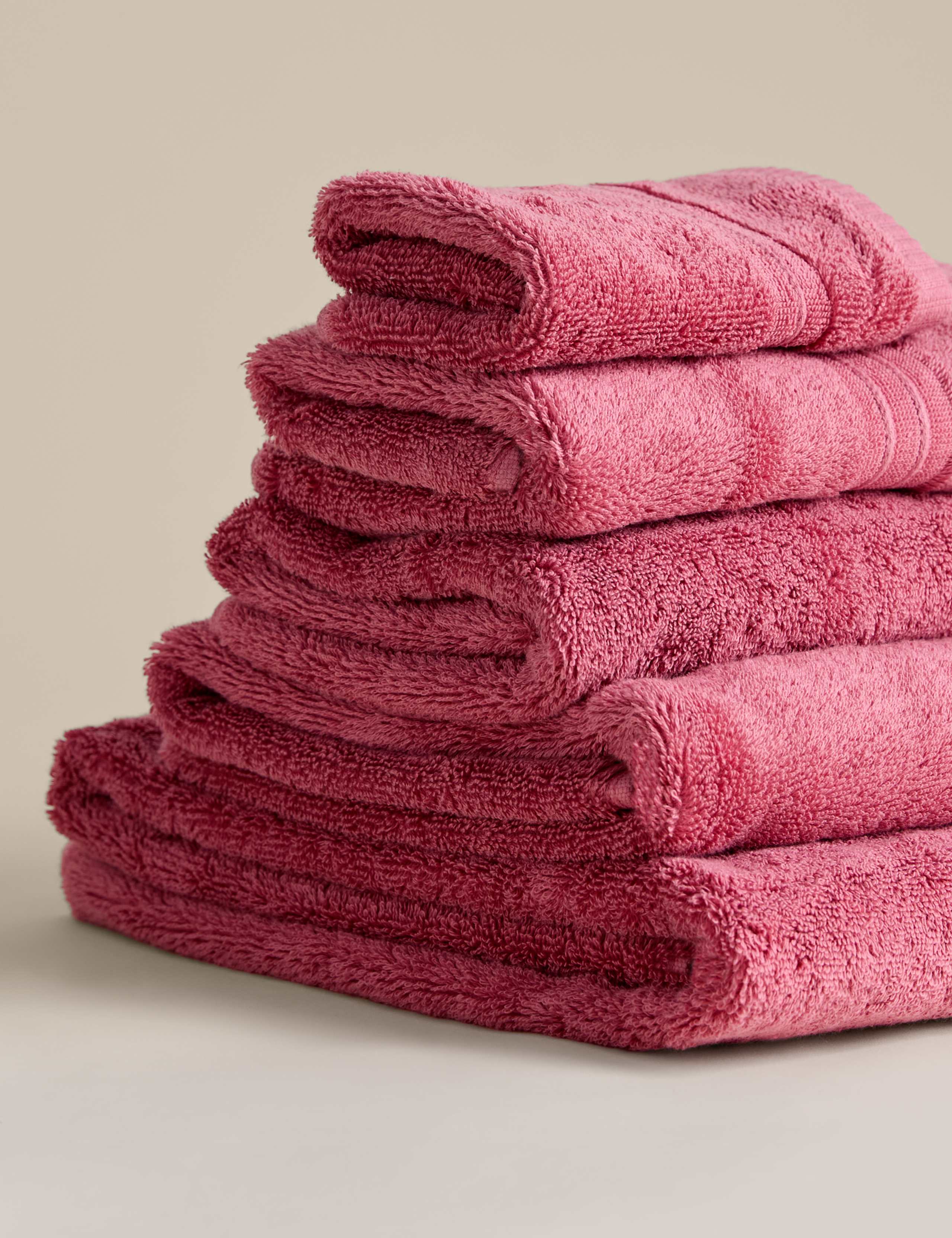 Egyptian Cotton Towel 2 of 4