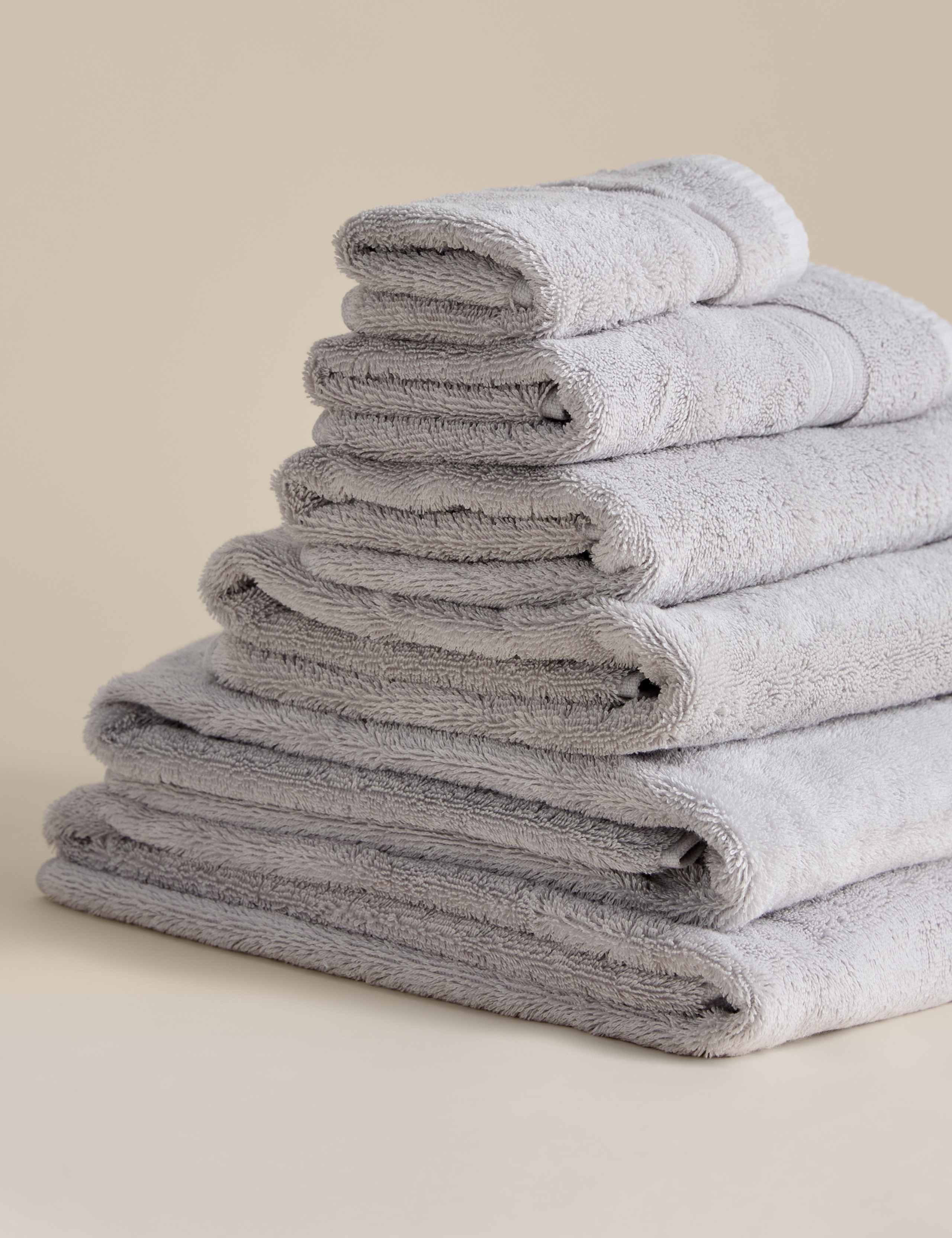 Egyptian Cotton Towel 2 of 4