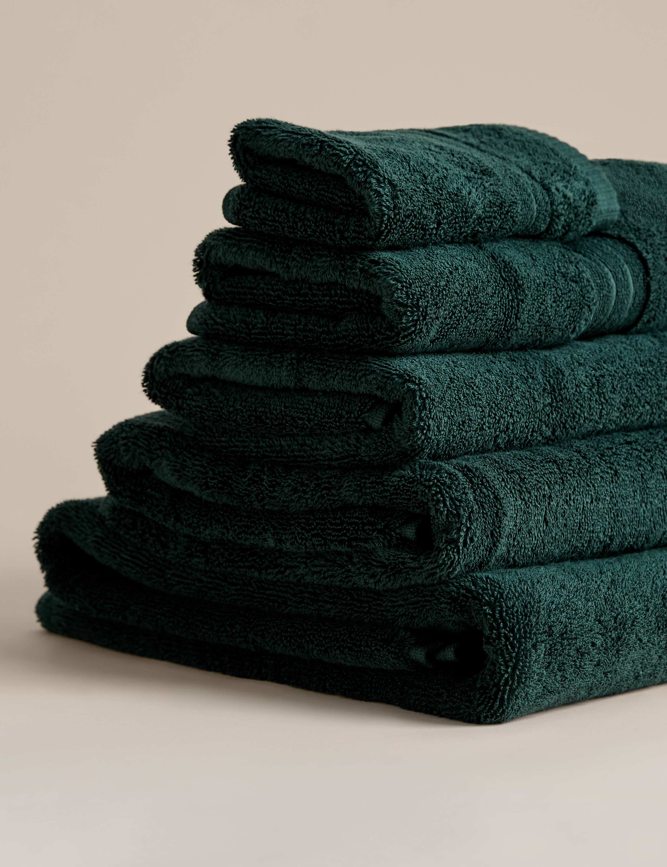 Egyptian Cotton Towel 2 of 4