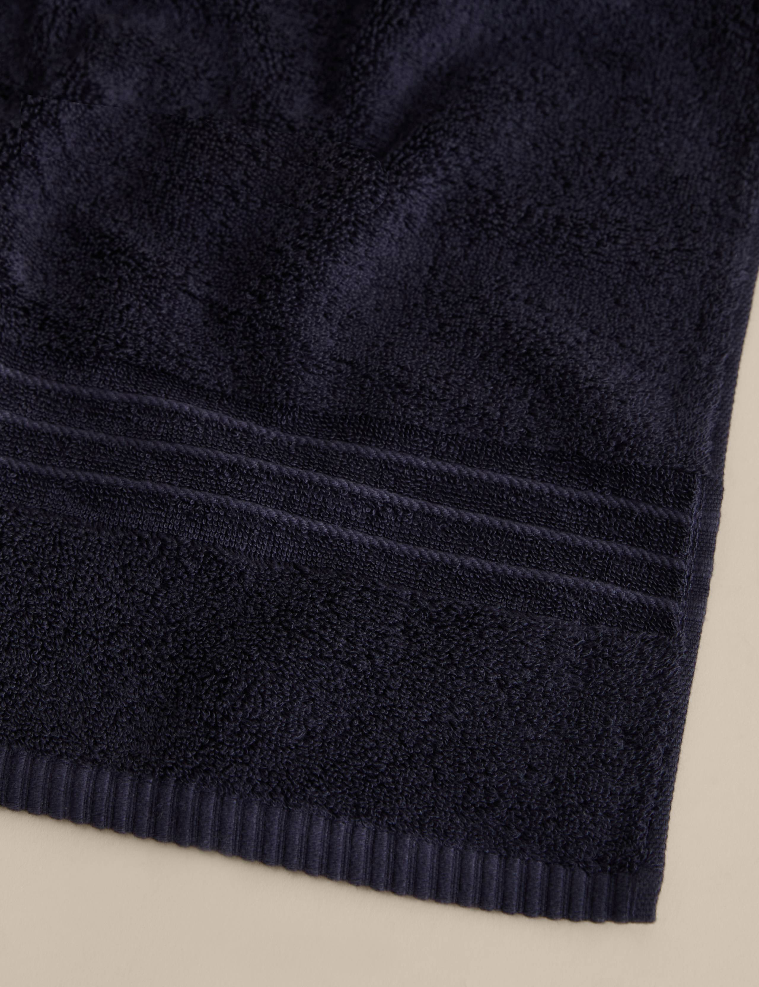 Egyptian Cotton Towel 4 of 4