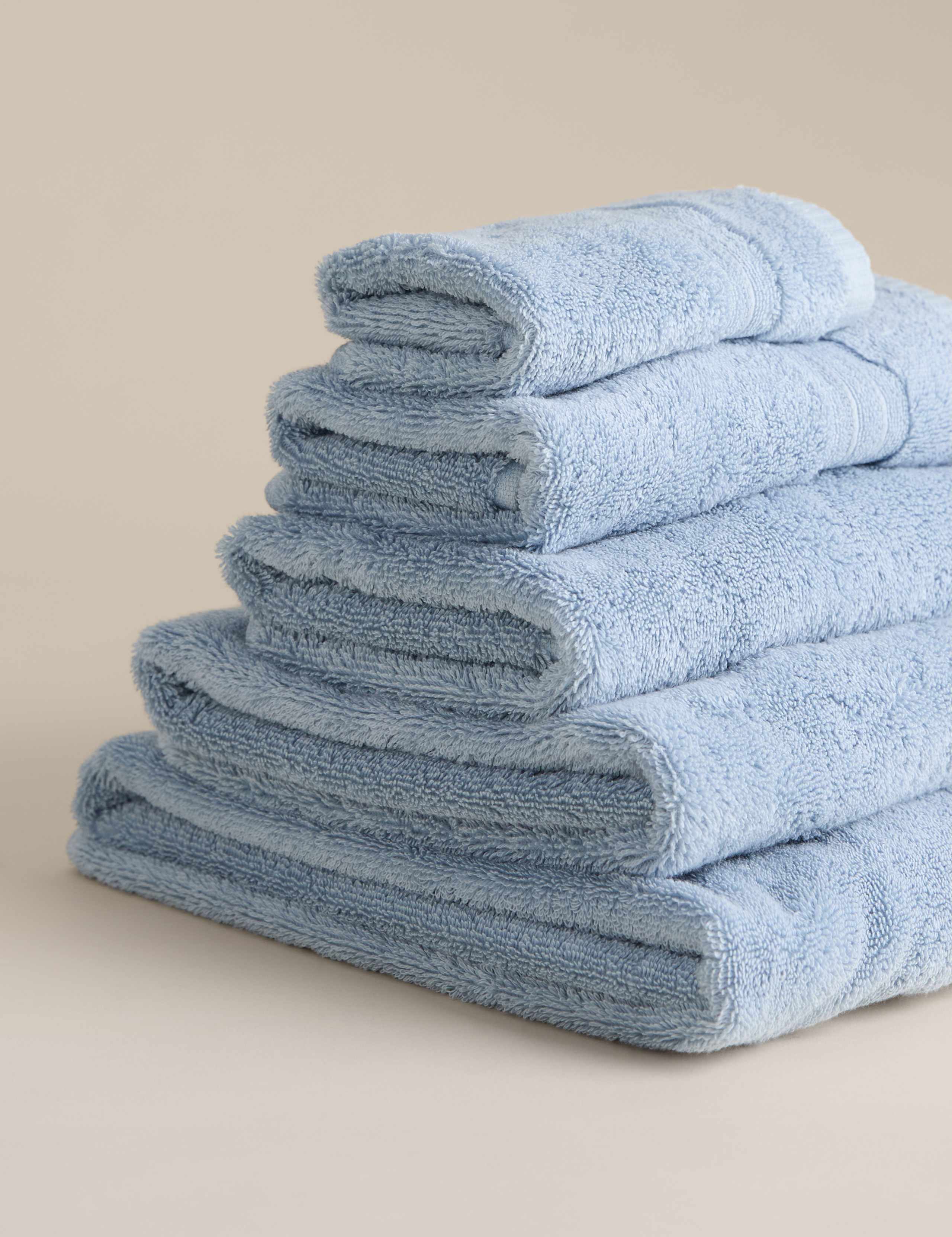Egyptian Cotton Towel 2 of 4