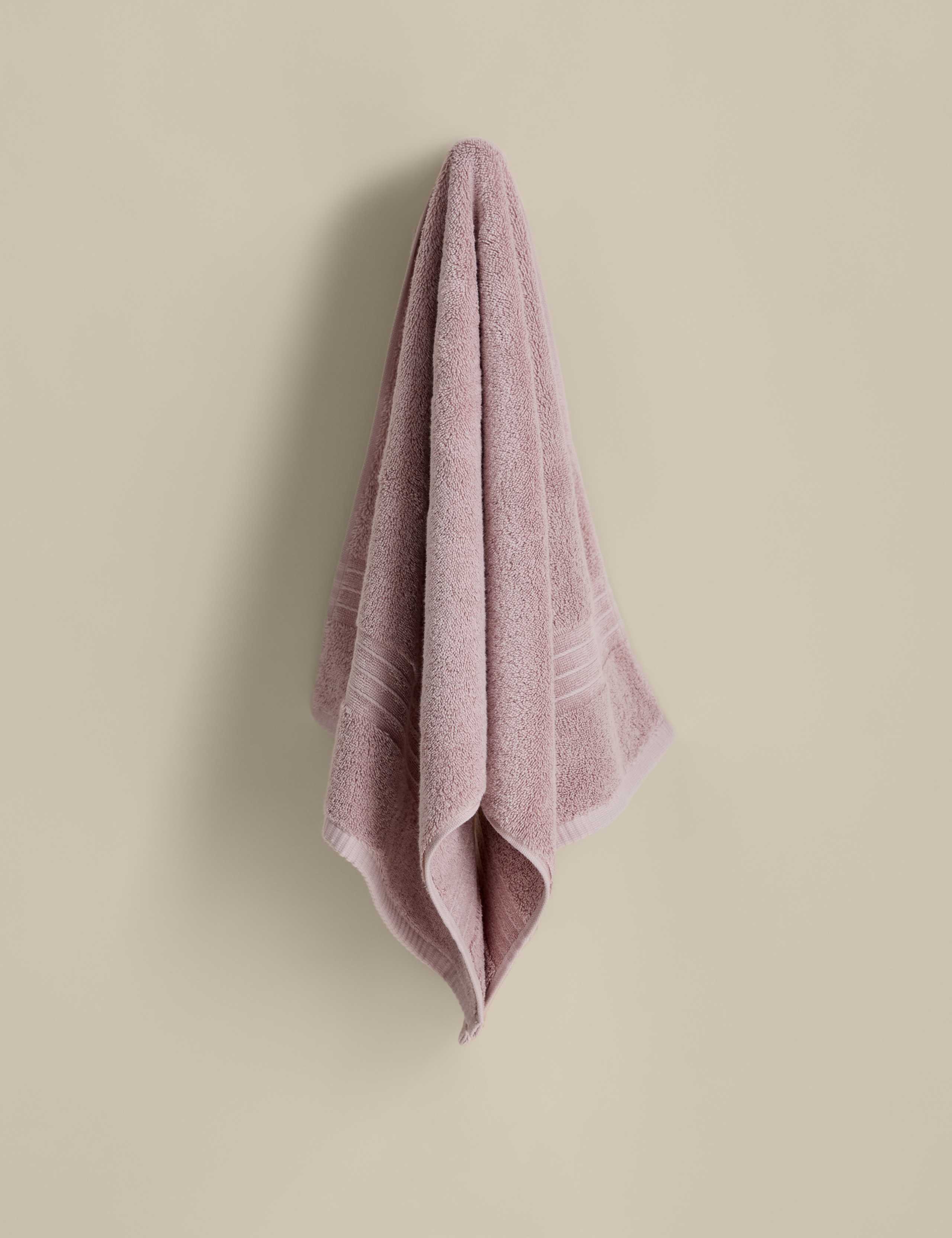 Egyptian Cotton Towel 3 of 4
