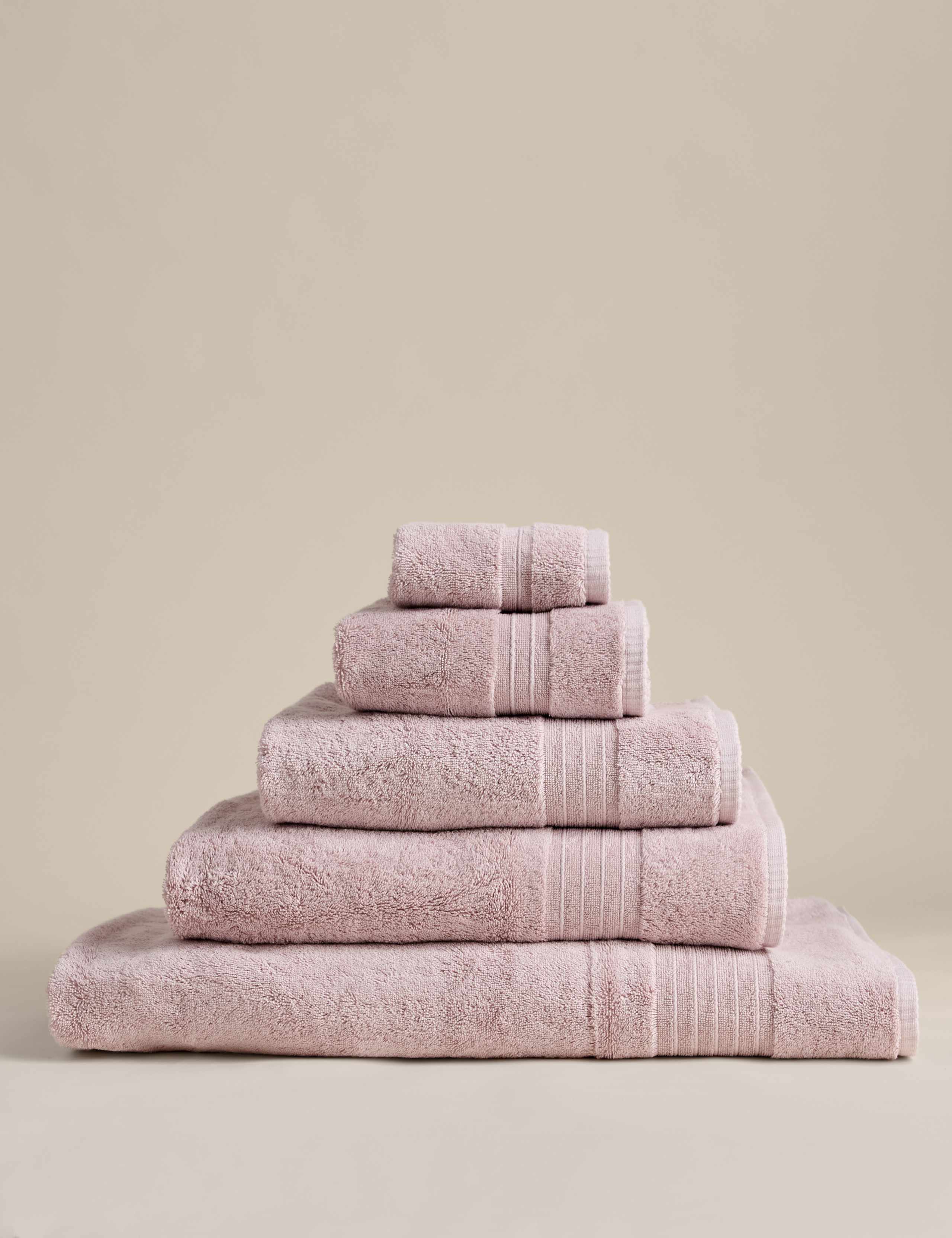 Egyptian Cotton Towel 1 of 4
