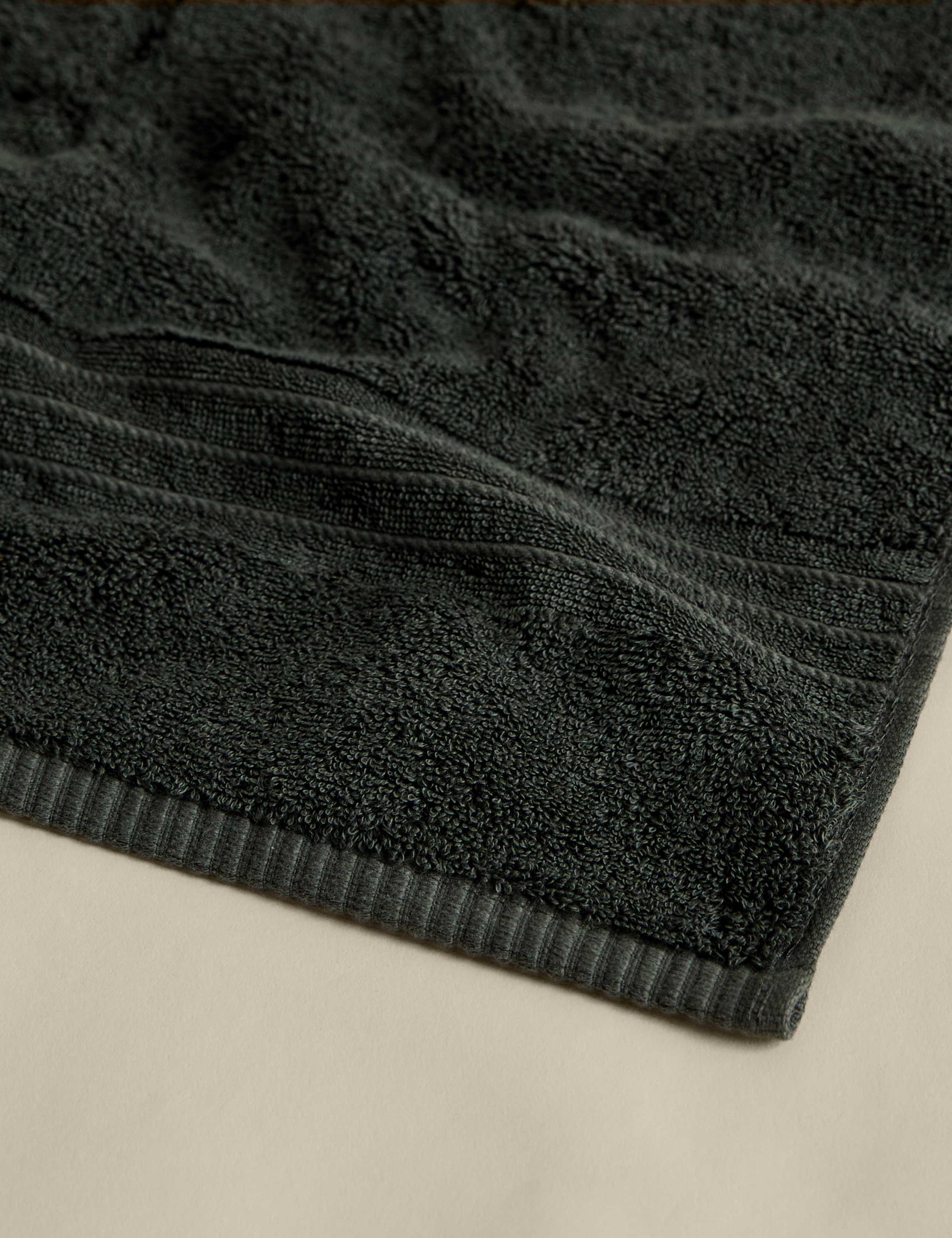 Egyptian Cotton Towel 4 of 4