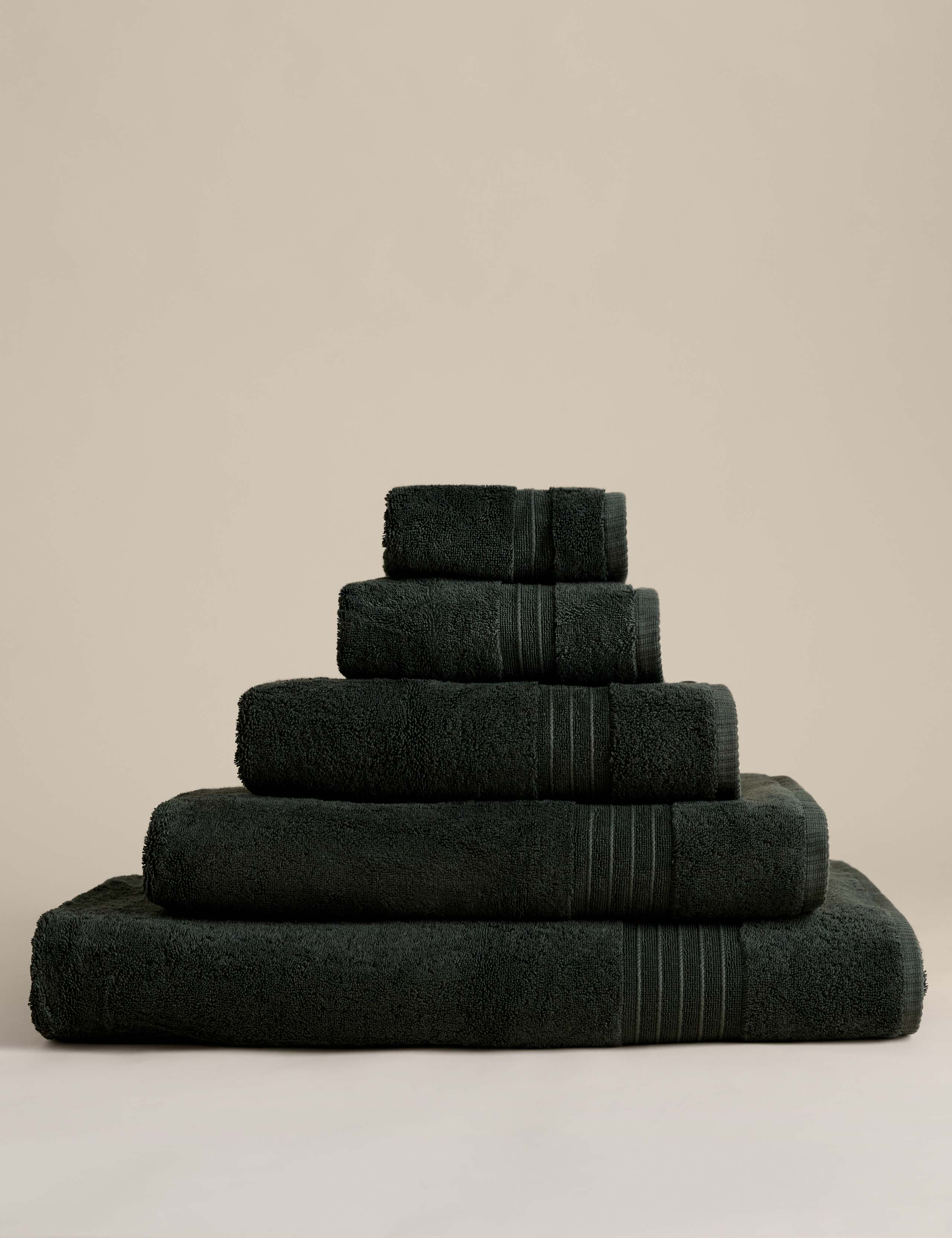 Egyptian Cotton Towel 1 of 4