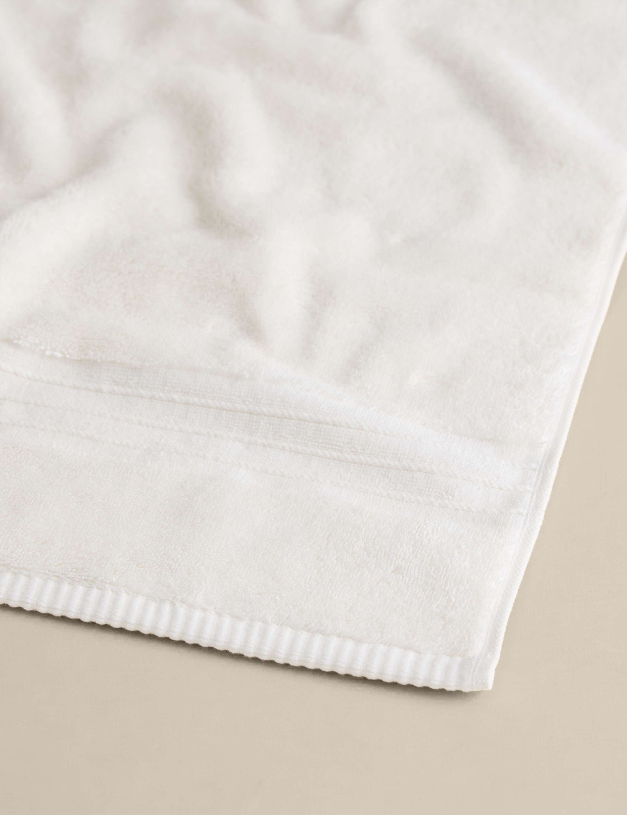 Egyptian Cotton Towel 4 of 4