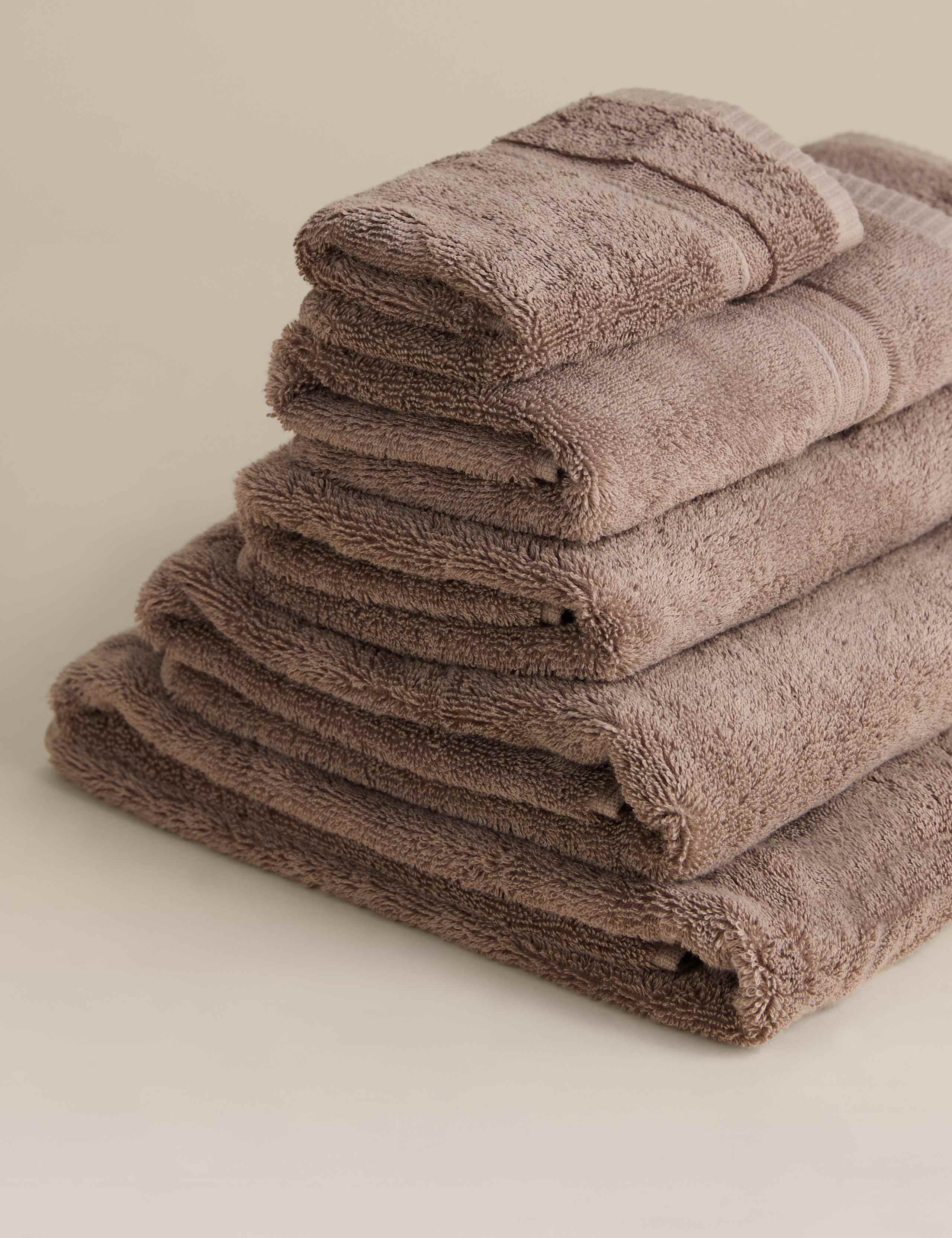 Egyptian Cotton Towel 2 of 4